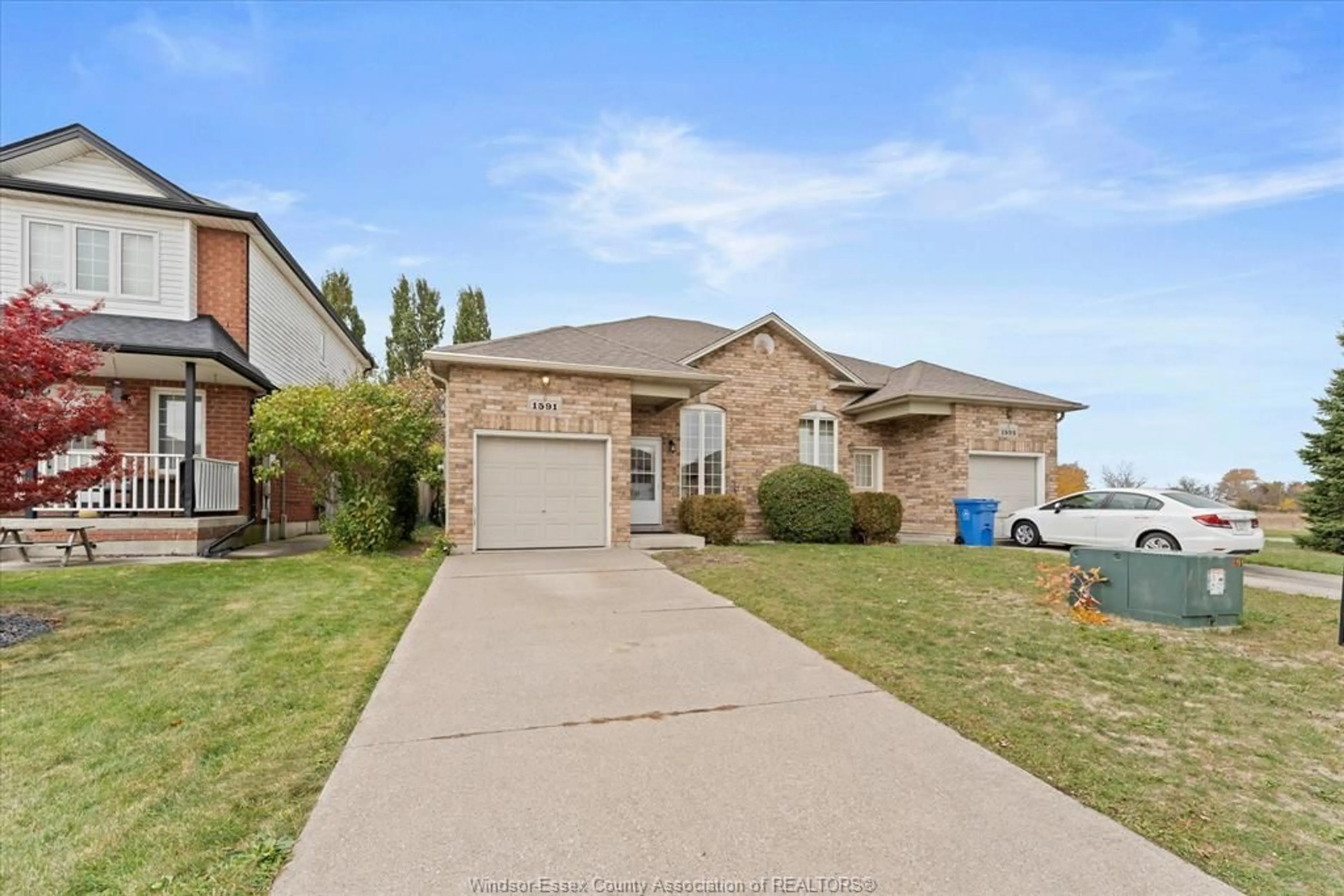 Home with brick exterior material, street for 1591 HEATHERGLEN, Tecumseh Ontario N8N 5B5