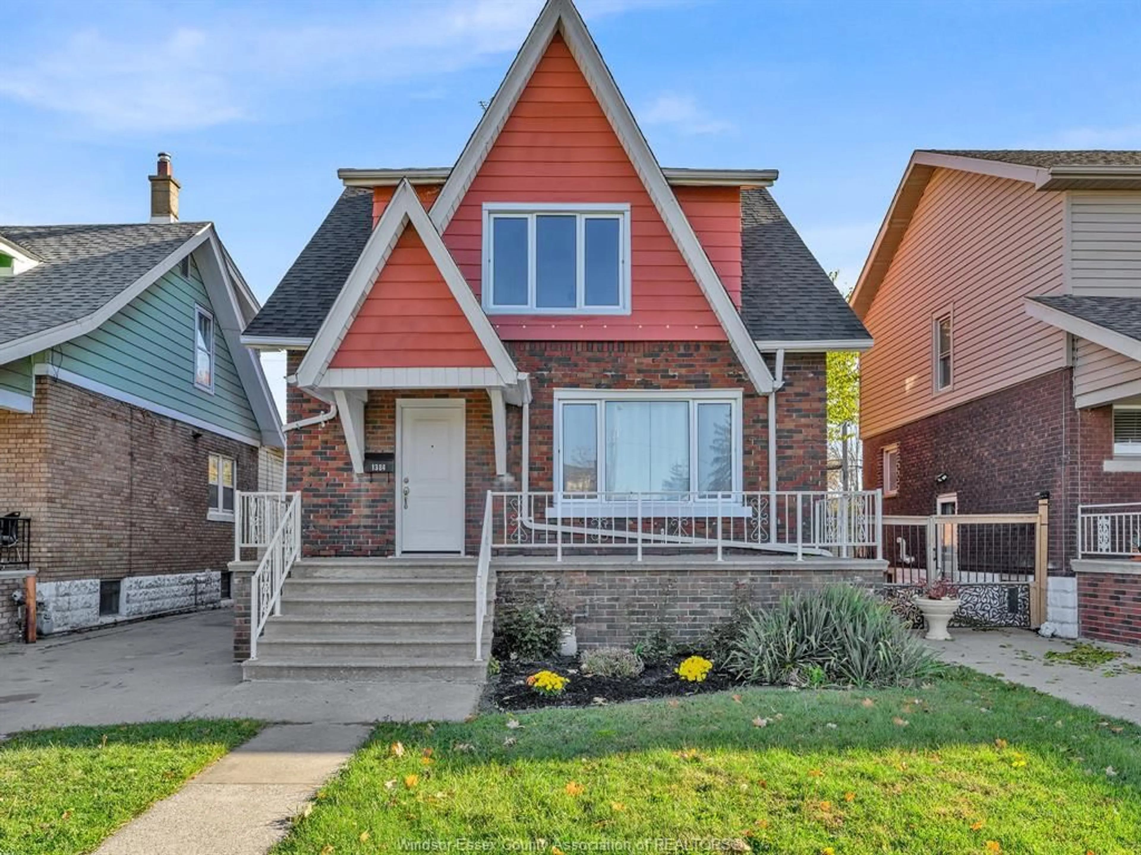 Home with brick exterior material, street for 1384 PARENT, Windsor Ontario N8X 4J3