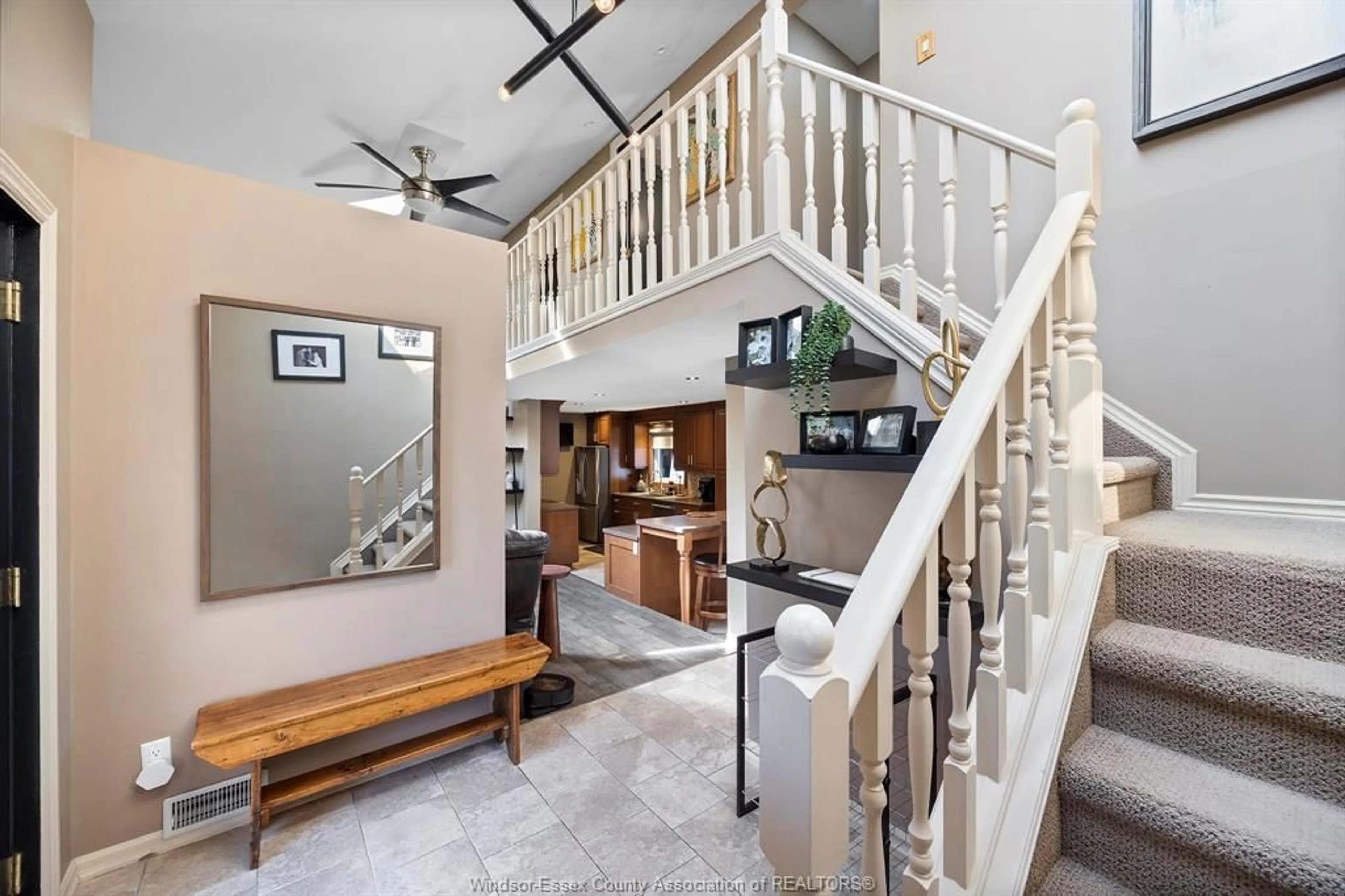 Indoor foyer for 20 ADAM Lane, LaSalle Ontario N9J 1R4