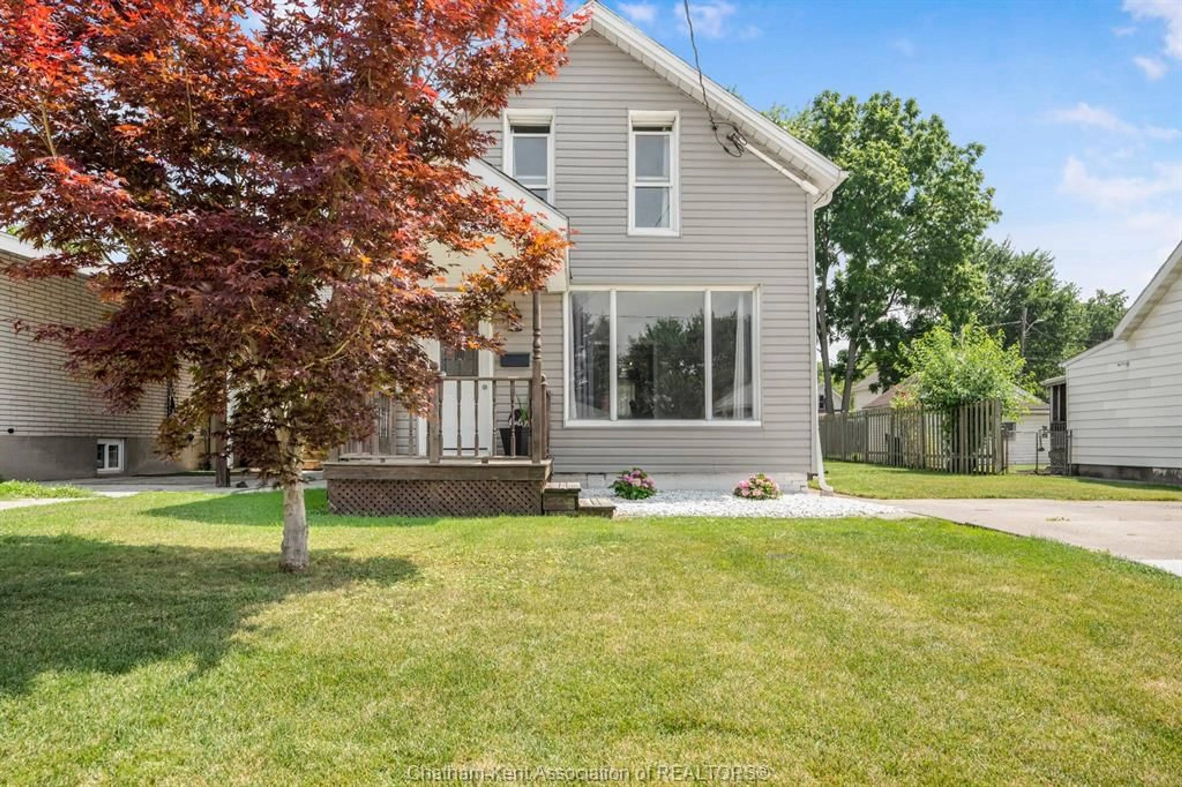 Unknown for 252 Selkirk St, Chatham Ontario N7L 1Z6