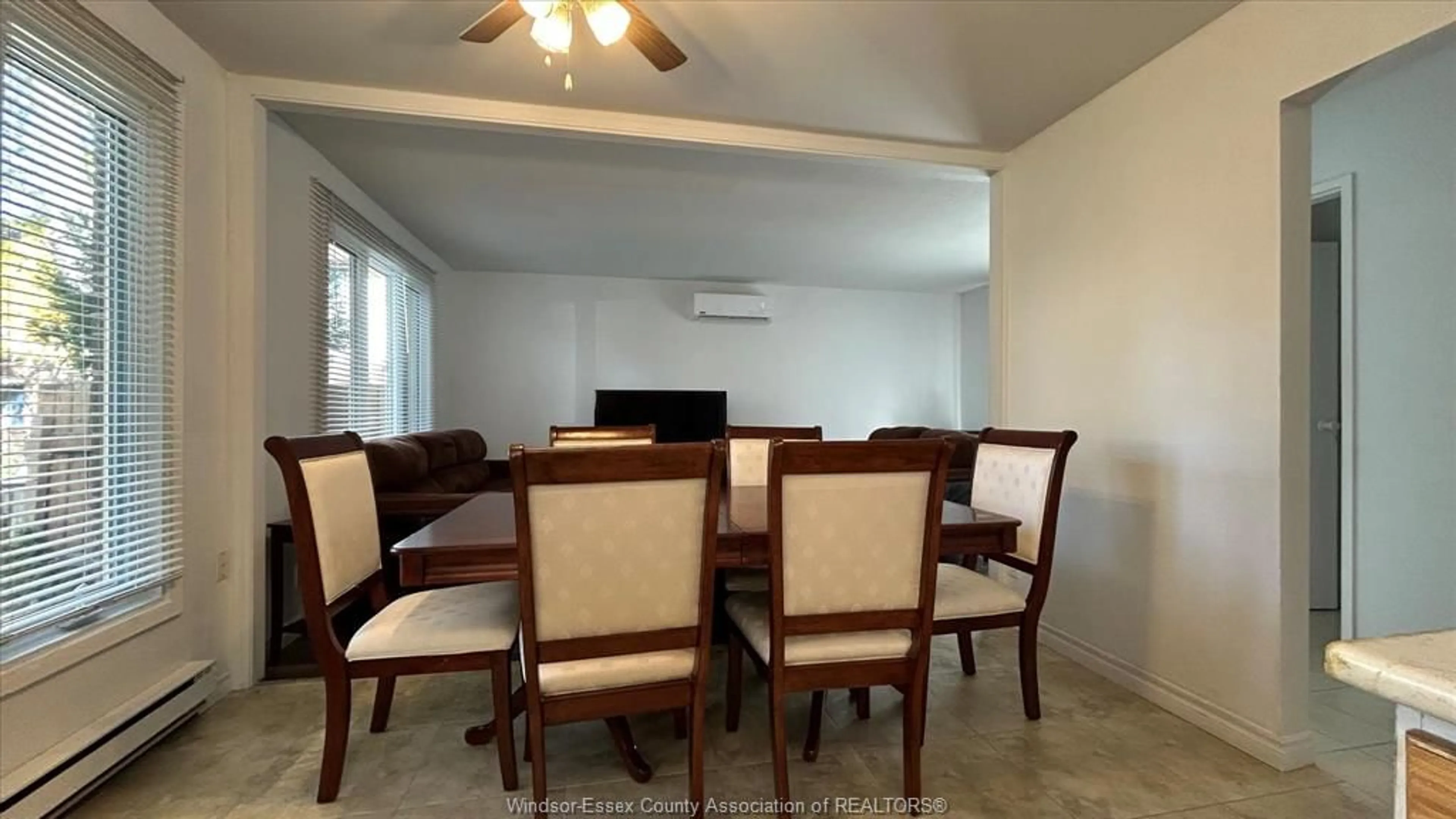 Dining room, unknown for 9054 CONWAY Crt, Windsor Ontario N8S 4G3