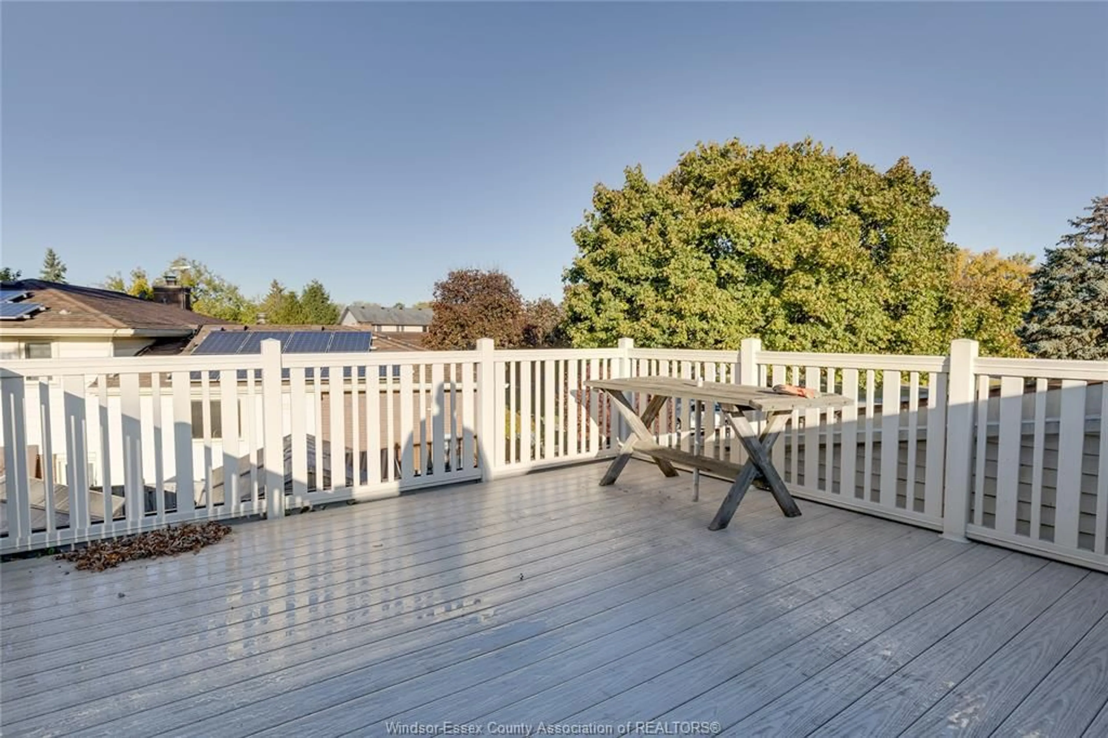 A pic from outside/outdoor area/front of a property/back of a property/a pic from drone, water/lake/river/ocean view for 549 ESTATE PARK, Tecumseh Ontario N8N 3C5