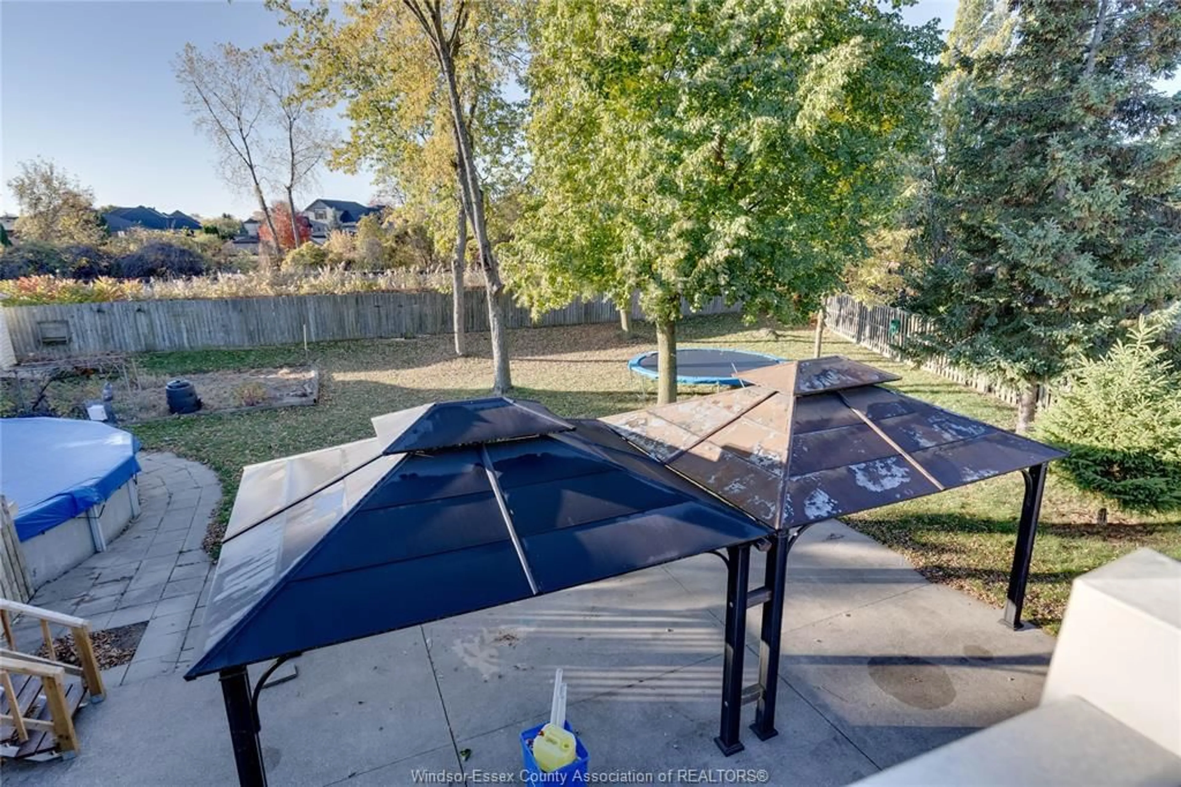 Patio, water/lake/river/ocean view for 549 ESTATE PARK, Tecumseh Ontario N8N 3C5