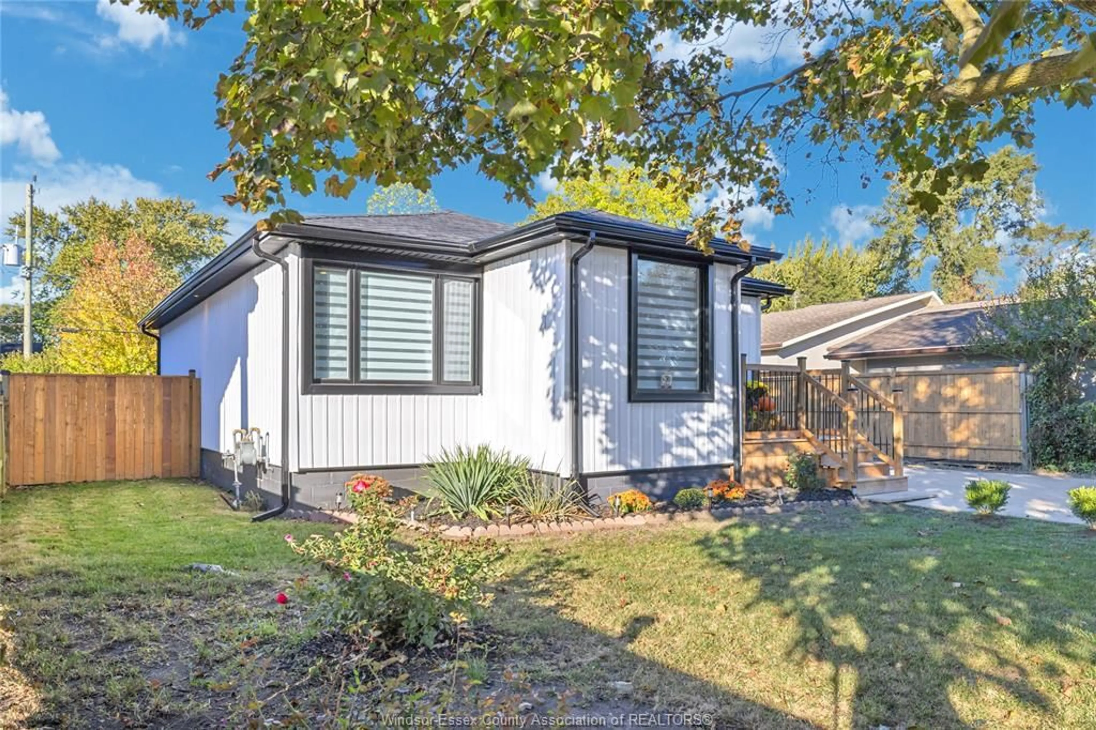 Unknown for 937 LAUZON Rd, Windsor Ontario N8S 3M4