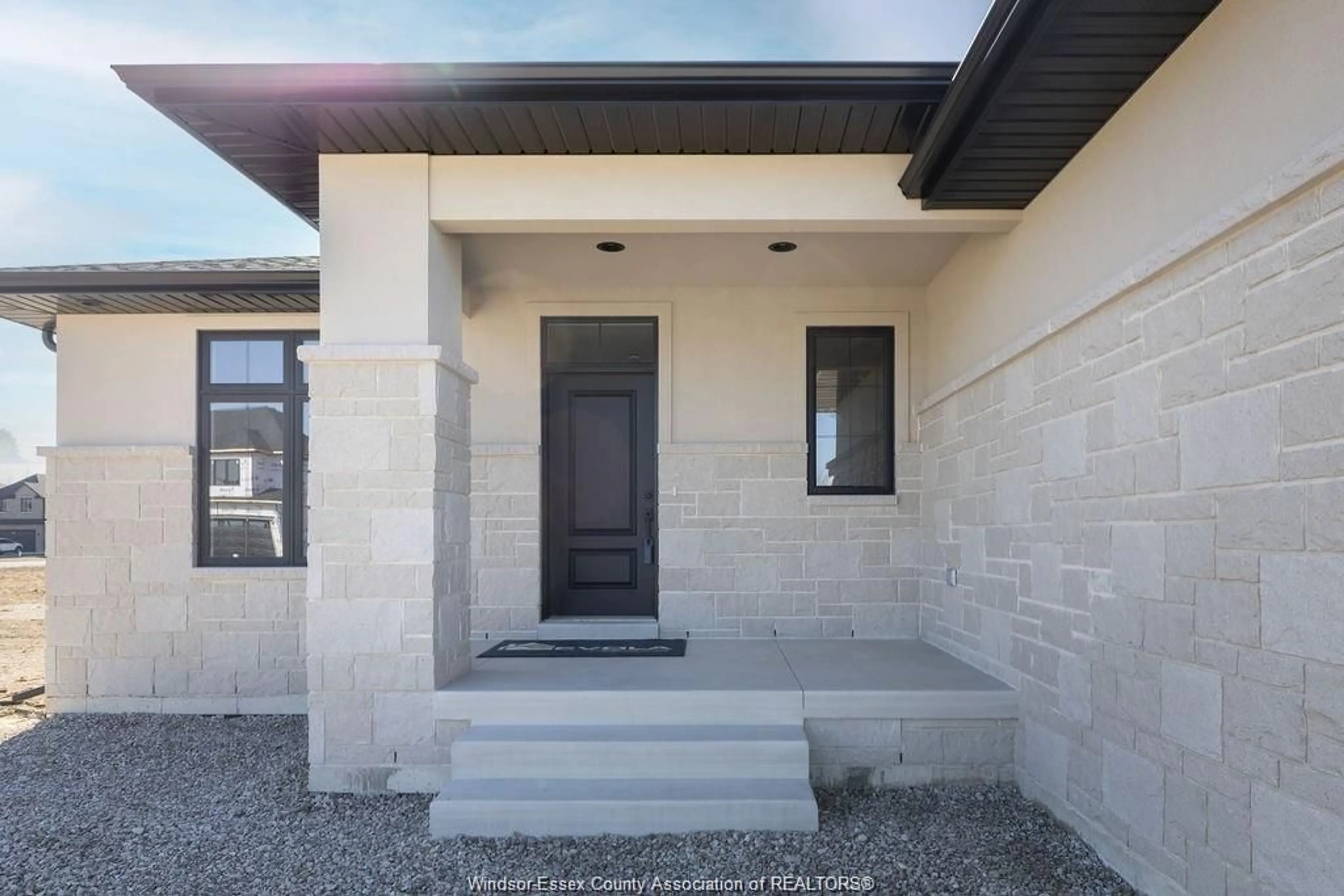 Unknown for 3685 FARROW Ave, Windsor Ontario N9H 0B3