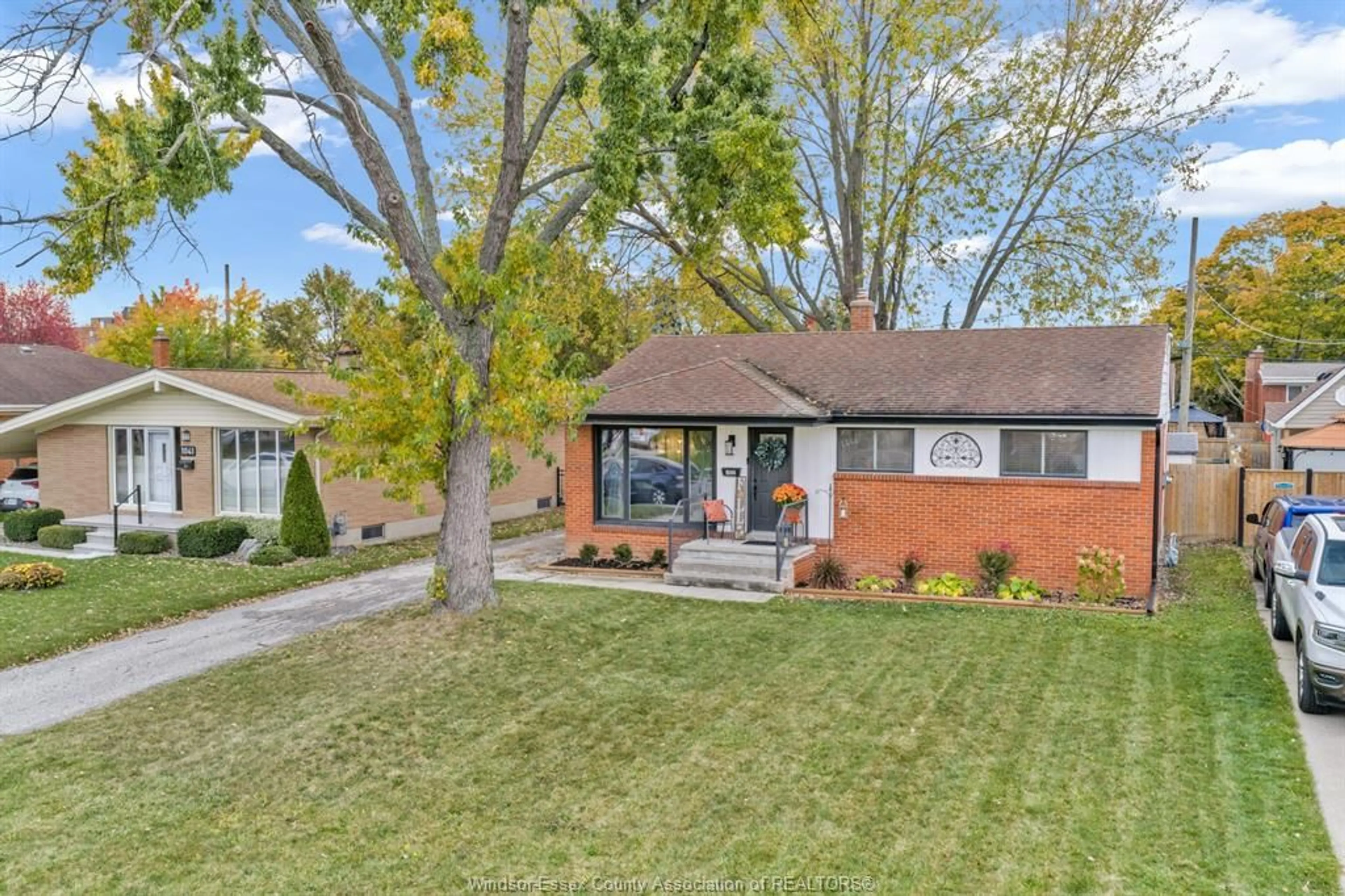 Home with brick exterior material, street for 1035 WATSON Ave, Windsor Ontario N8S 3T3