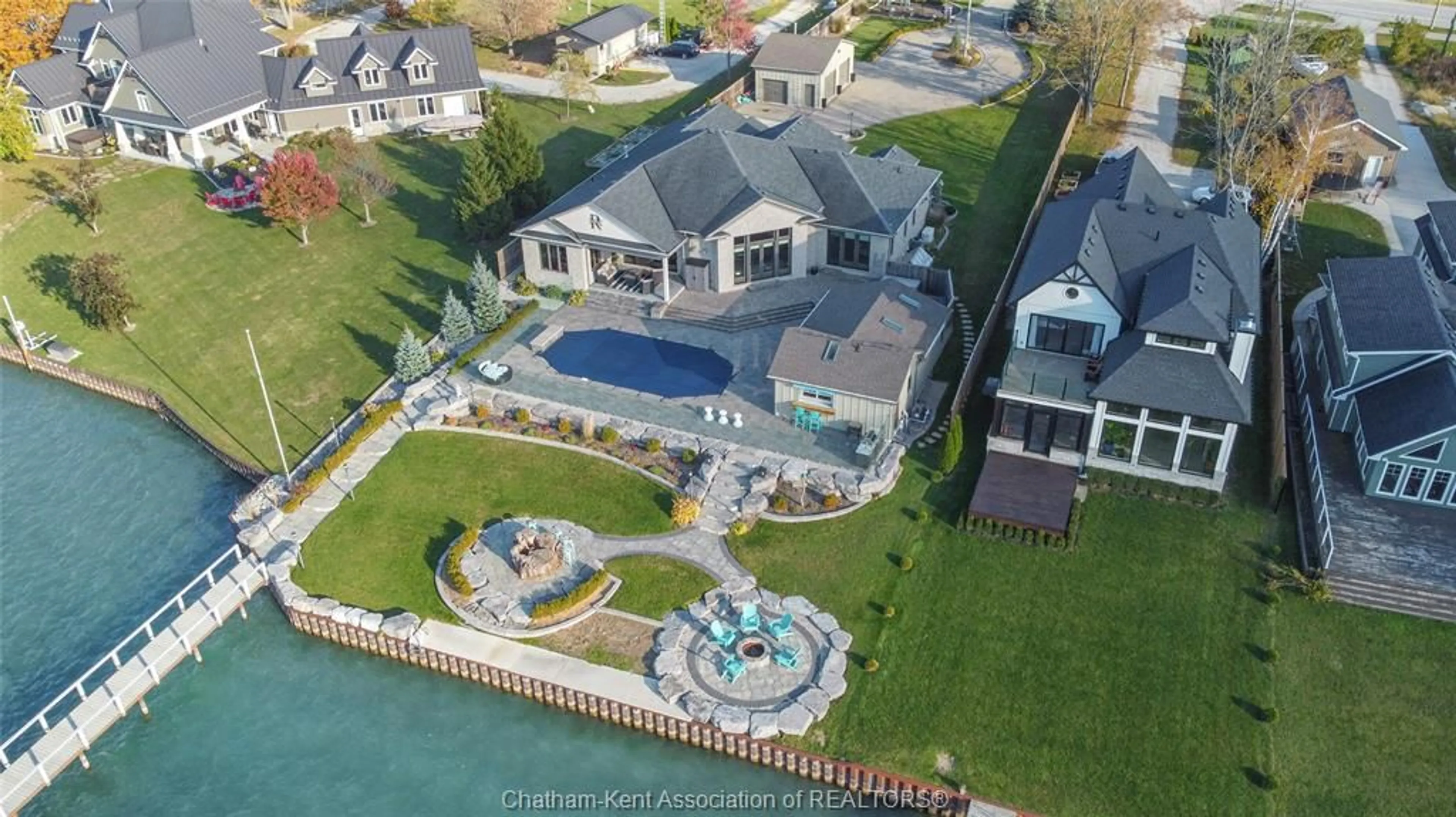 A pic from outside/outdoor area/front of a property/back of a property/a pic from drone, water/lake/river/ocean view for 2973 ST CLAIR Pky, Sombra Ontario N0P 2H0