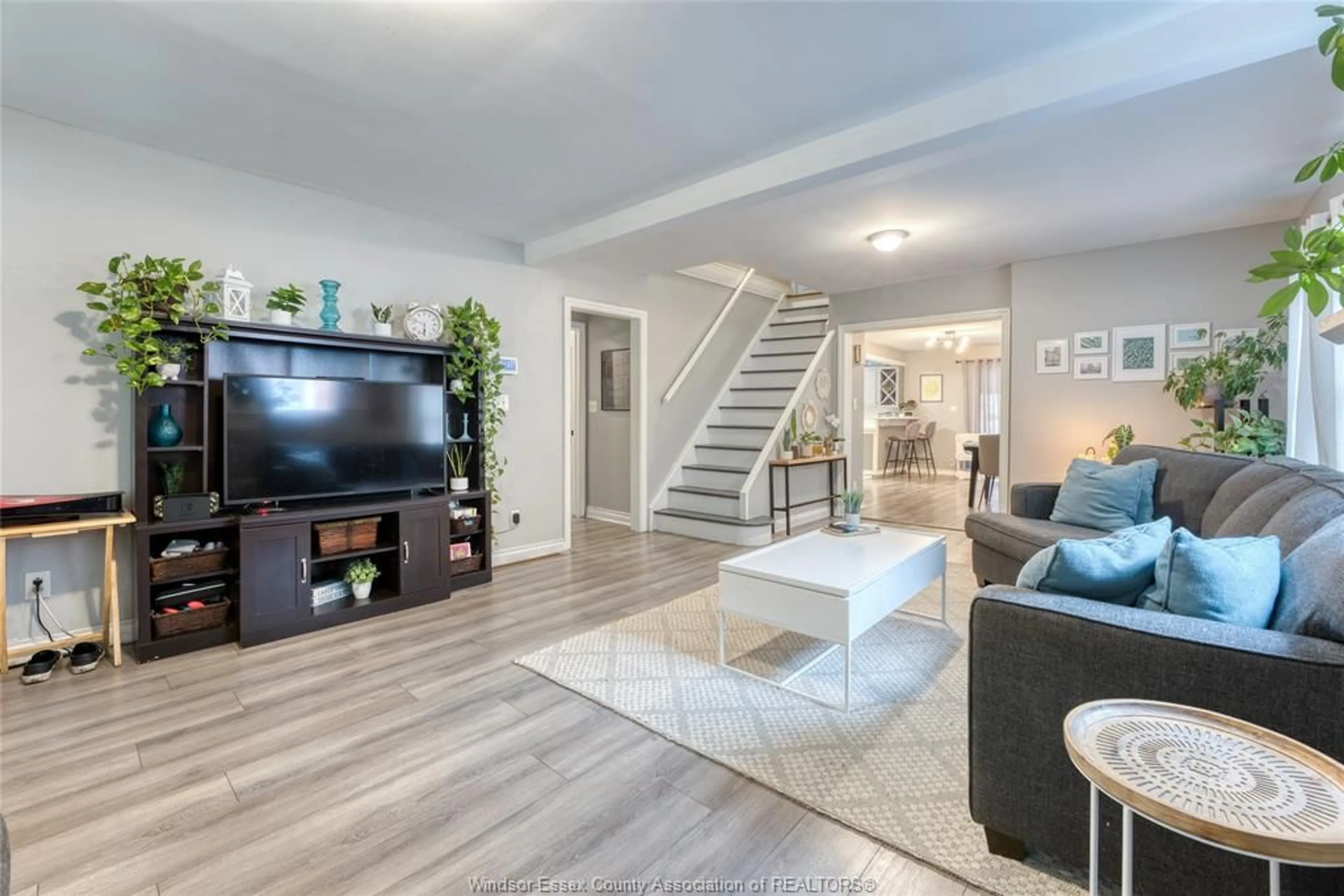 Living room with furniture, unknown for 875 JEFFERSON Blvd, Windsor Ontario N8S 2P7