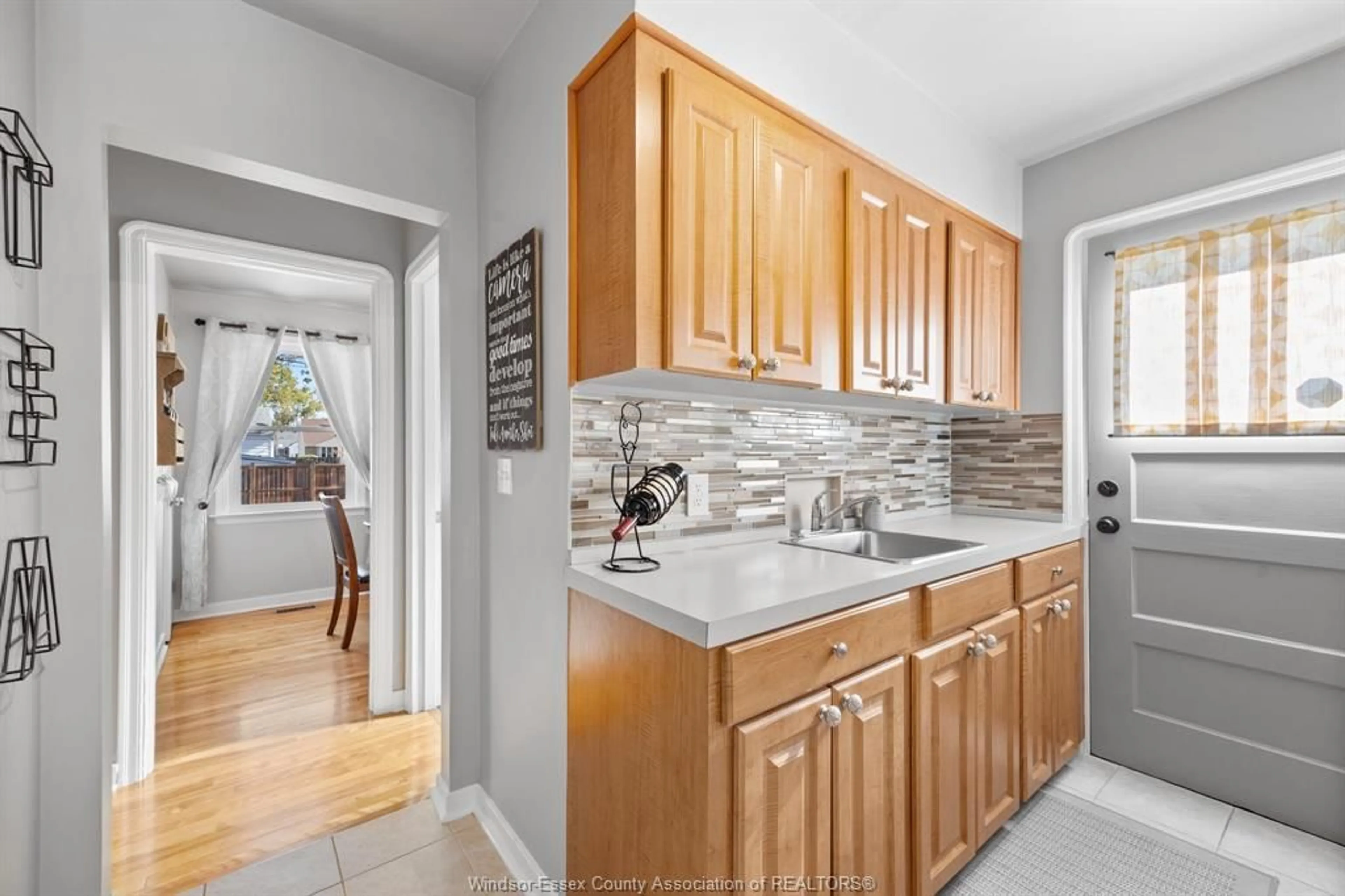 Open concept kitchen, unknown for 1884 PILLETTE, Windsor Ontario N8T 1P1