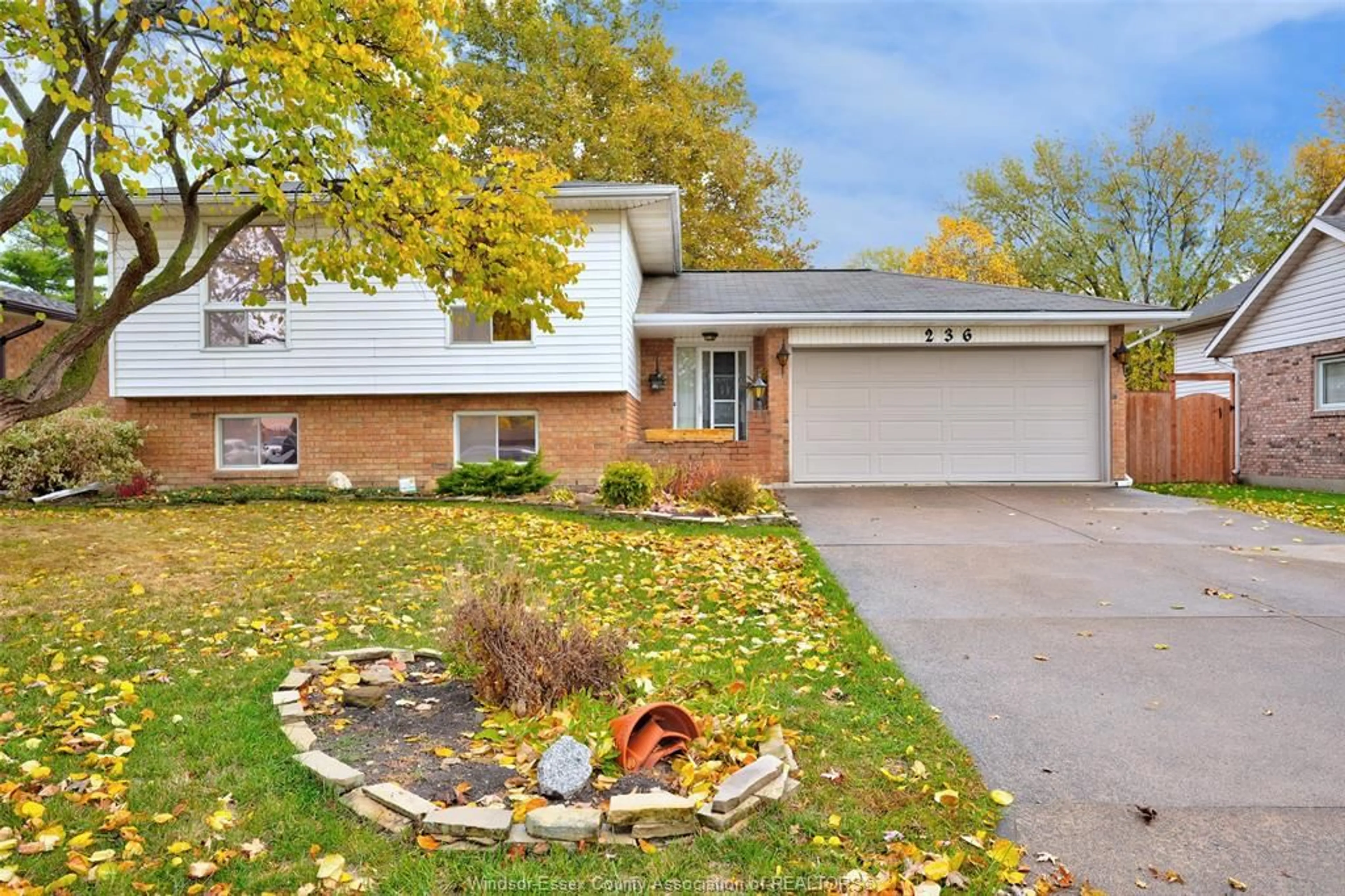 Home with brick exterior material, street for 236 SOMERVILLE St, Tecumseh Ontario N8N 4E7