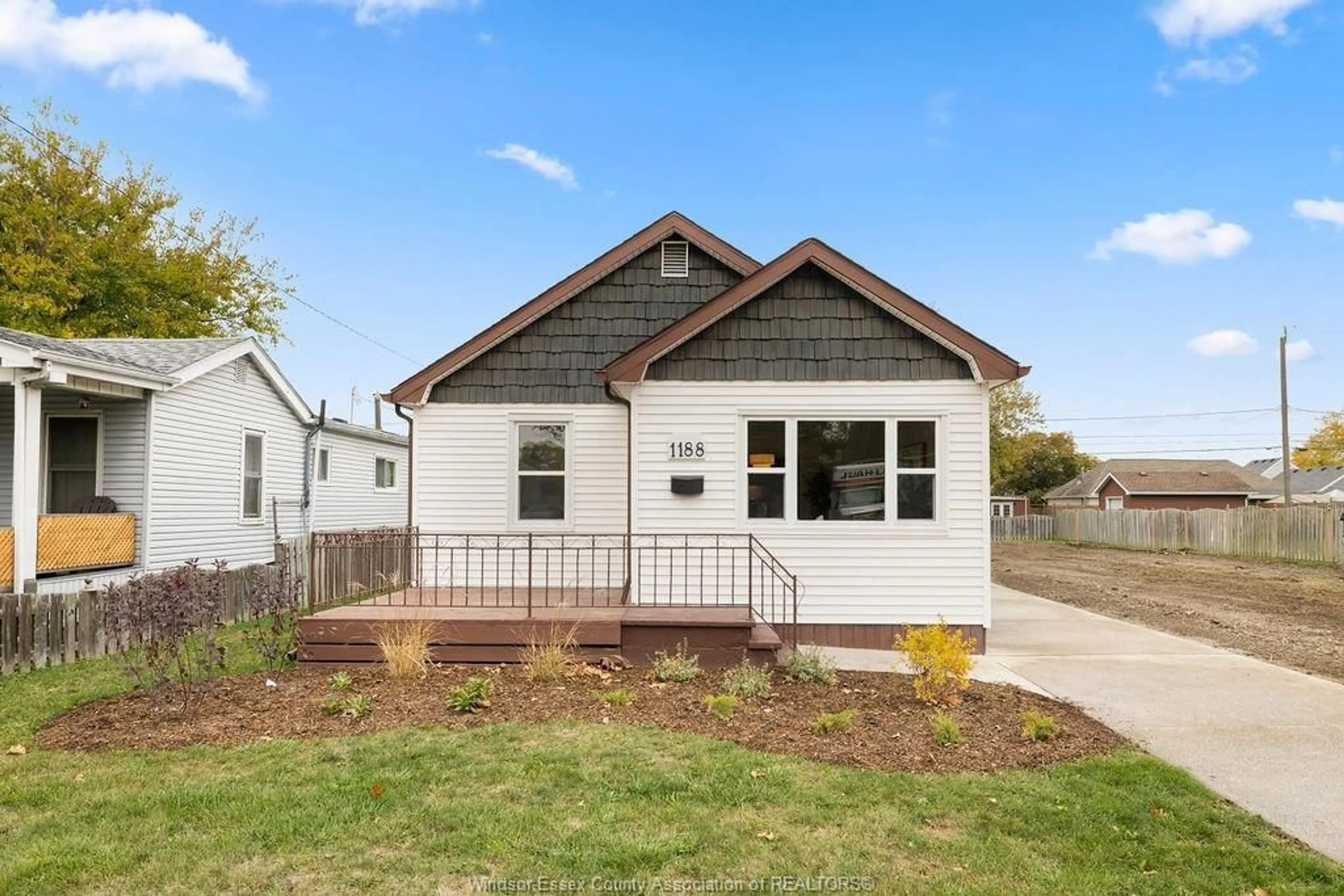 Home with vinyl exterior material, street for 1188 GLIDDEN Ave, Windsor Ontario N8S 2P3