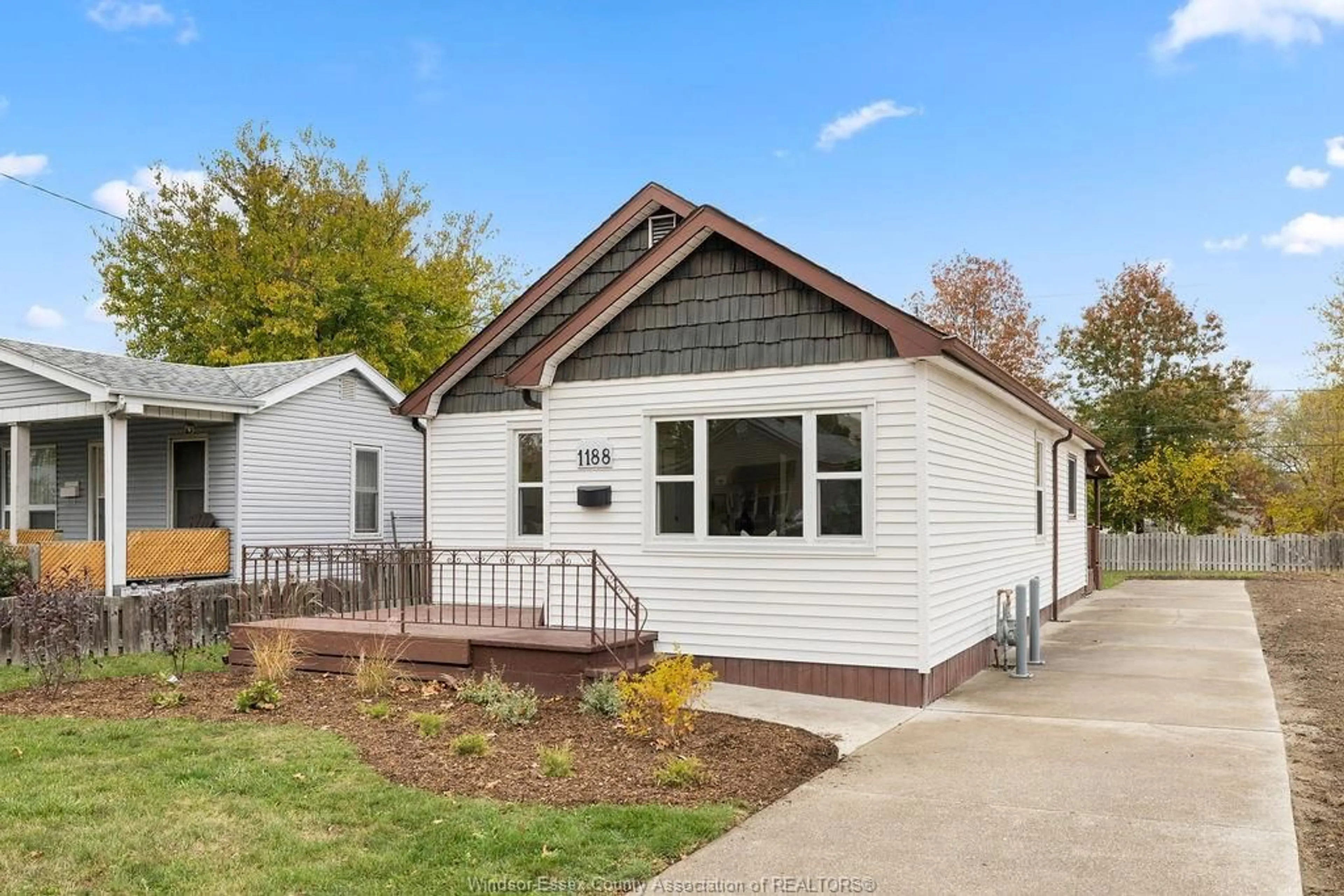 Home with vinyl exterior material, street for 1188 GLIDDEN Ave, Windsor Ontario N8S 2P3