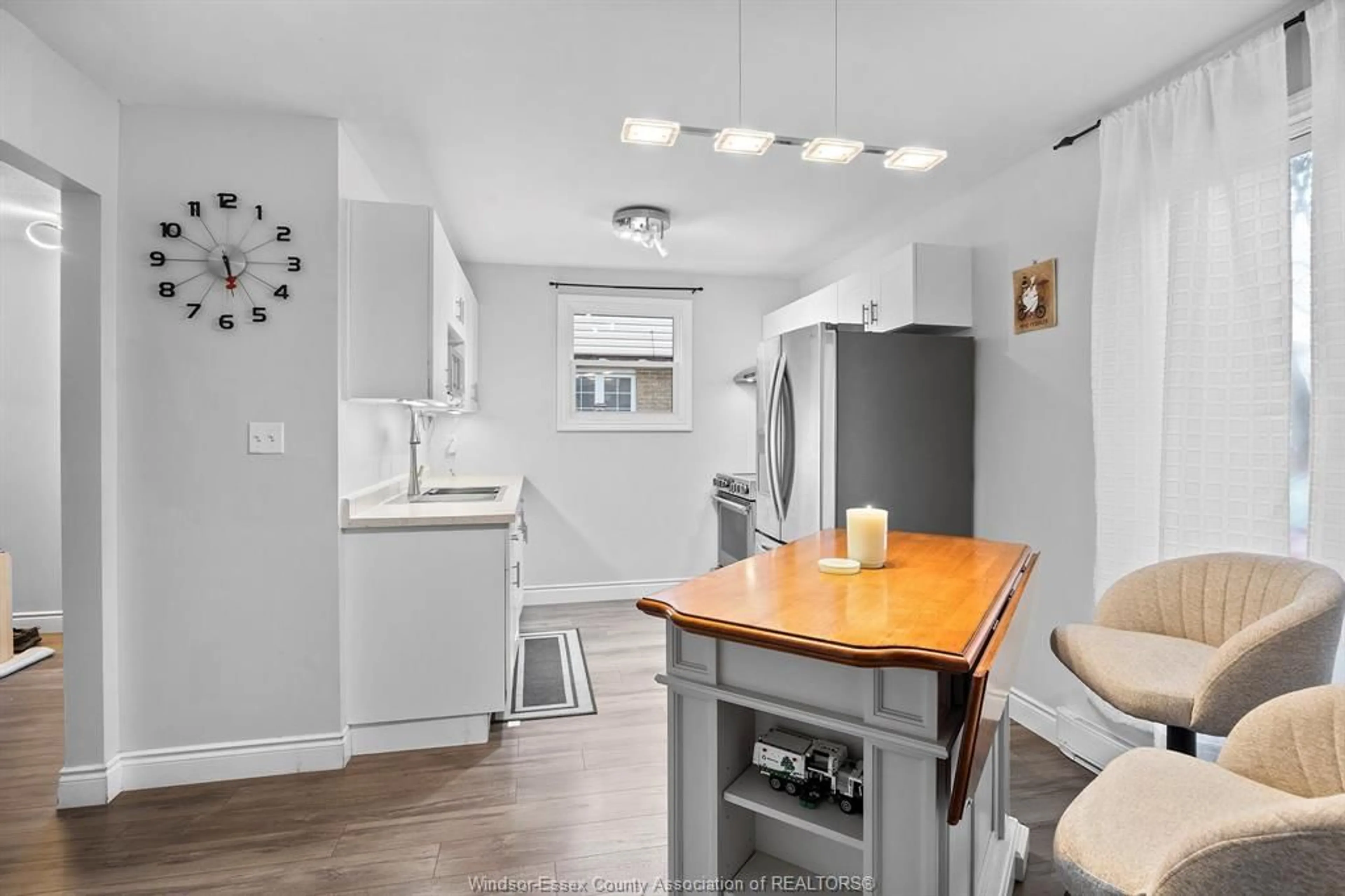 Open concept kitchen, unknown for 9053 COPPERFIELD Crt, Windsor Ontario N8S 4H2