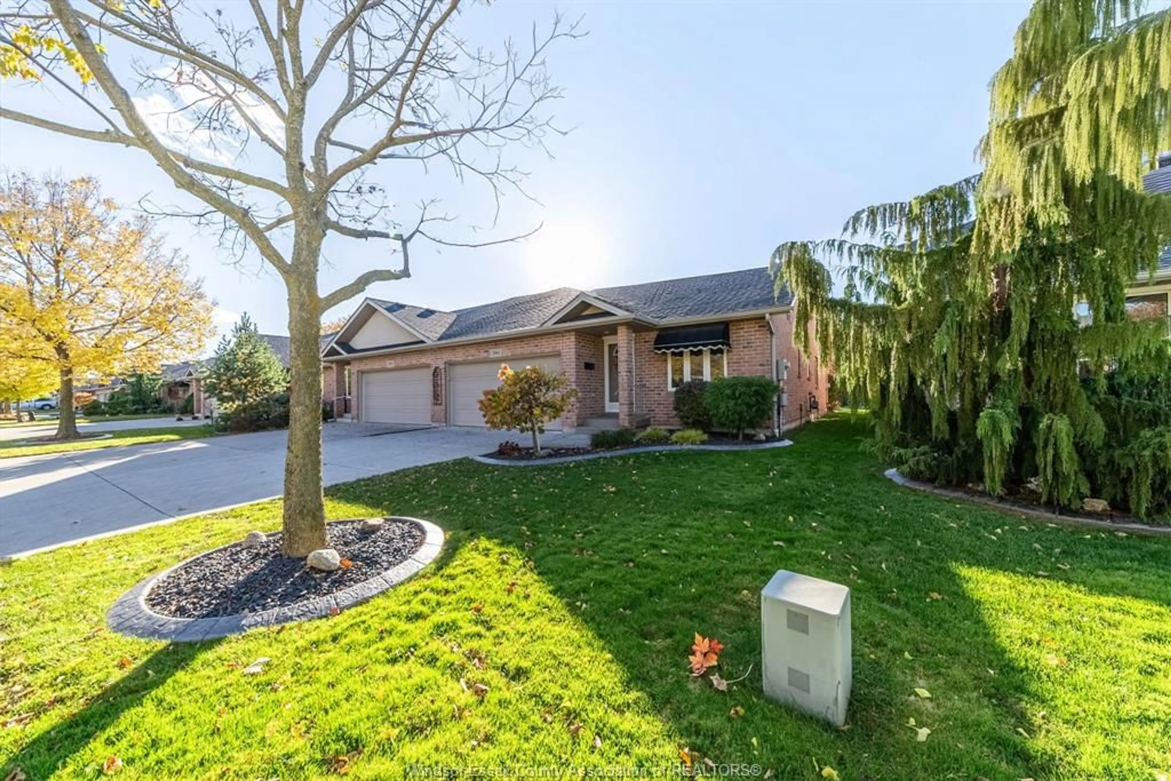 Home with brick exterior material, street for 2061 VENETIAN Ave, Windsor Ontario N8P 2A2