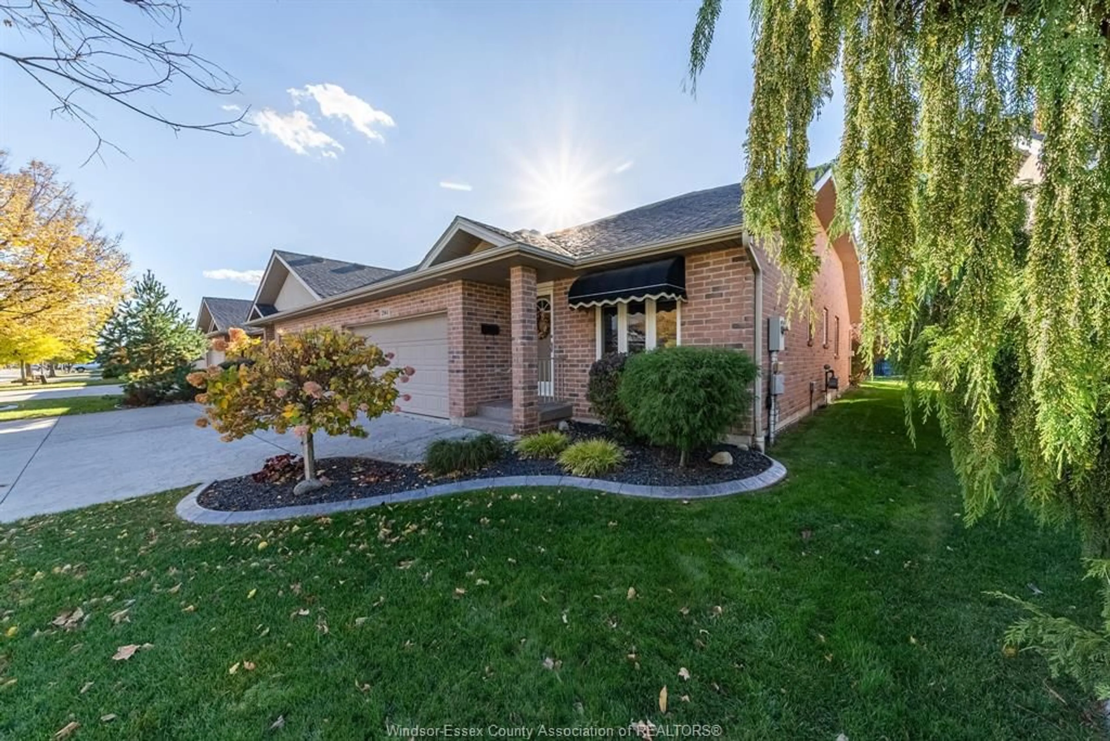 Home with brick exterior material, street for 2061 VENETIAN Ave, Windsor Ontario N8P 2A2