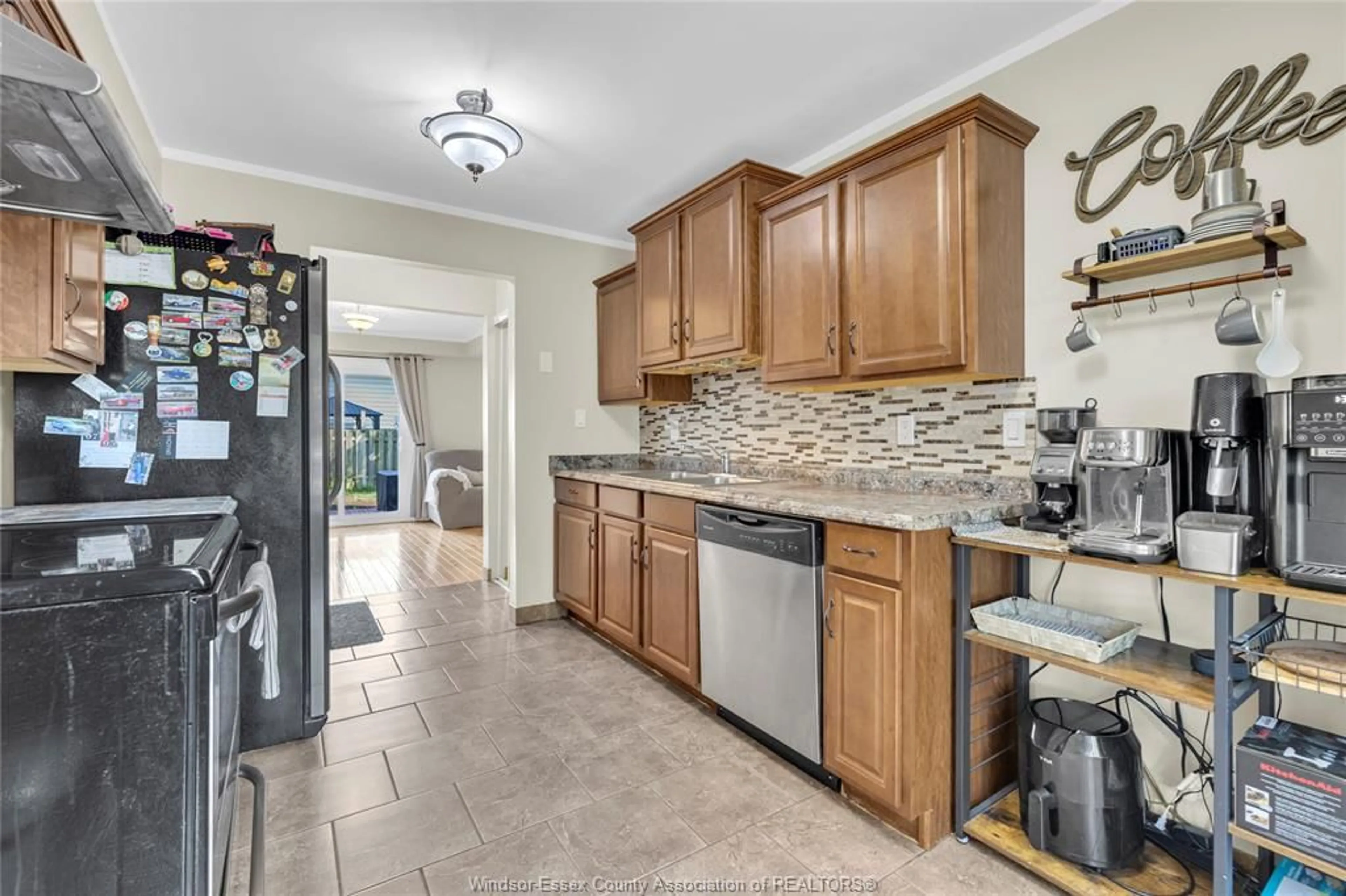 Unknown for 1365 CALVERT Crt, Windsor Ontario N8W 4Z9