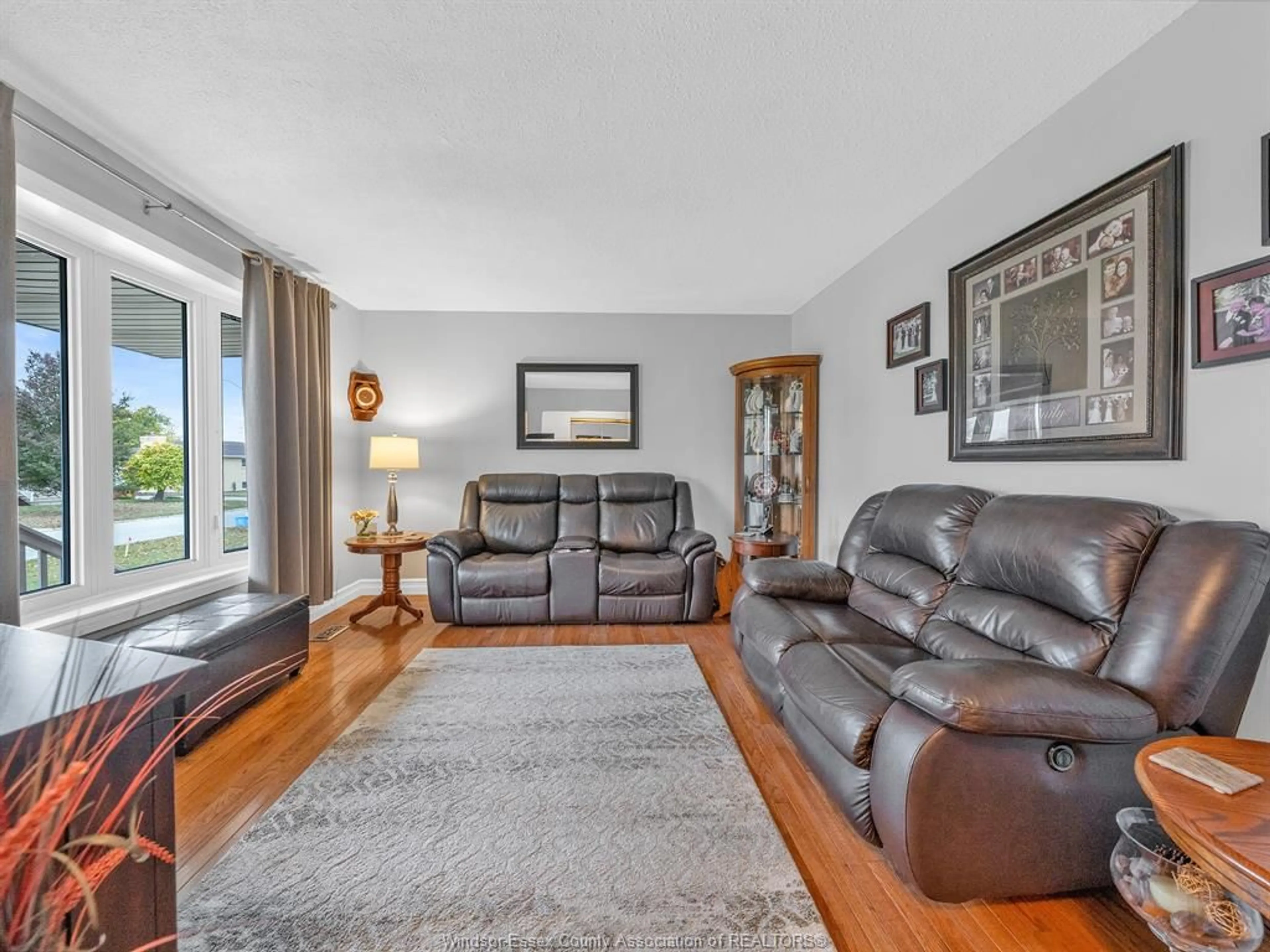 Living room with furniture, unknown for 34 STATES, Amherstburg Ontario N9V 3M2