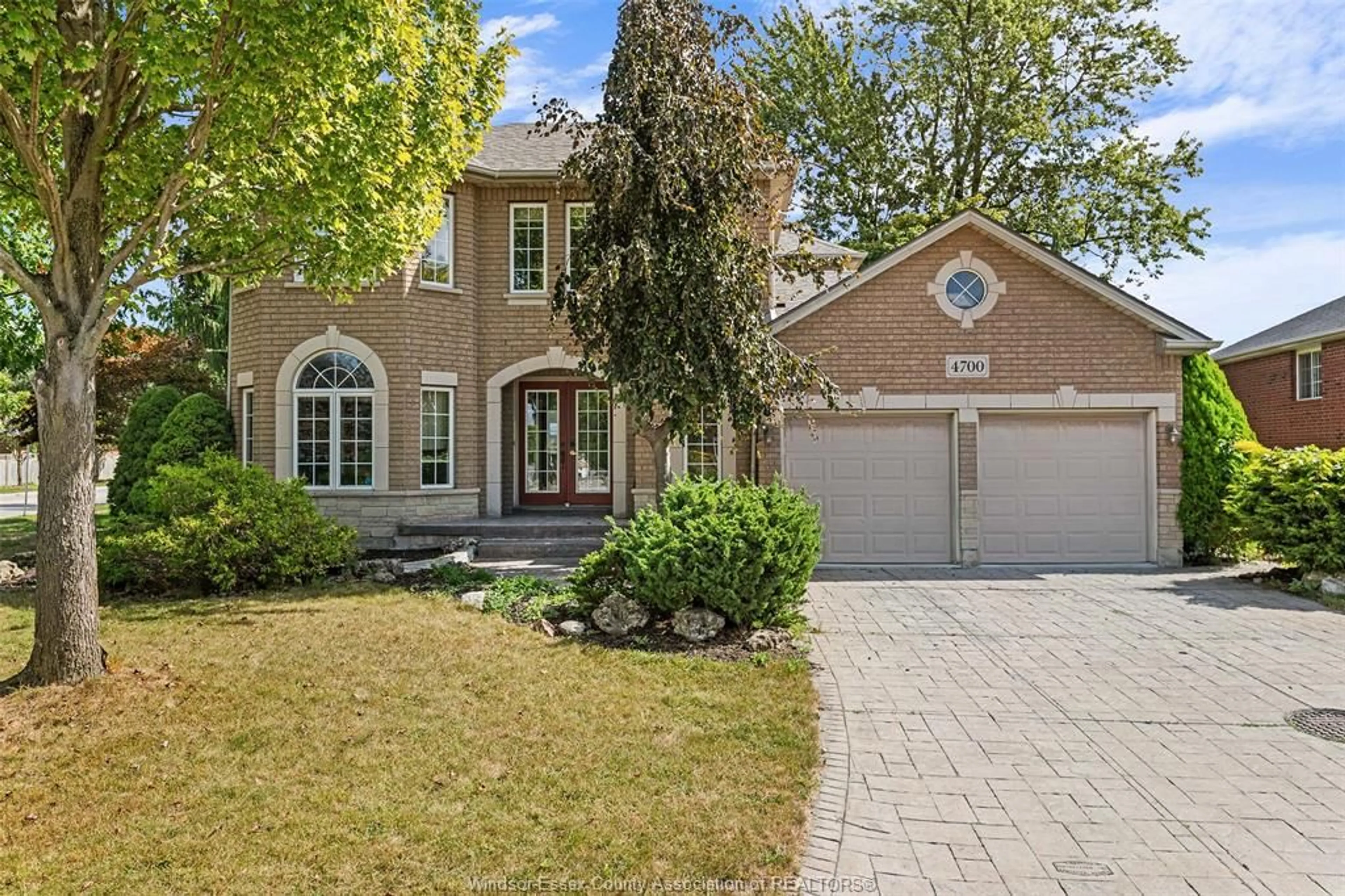 Home with brick exterior material, street for 4700 WEMBLEY, Windsor Ontario N9G 2P8