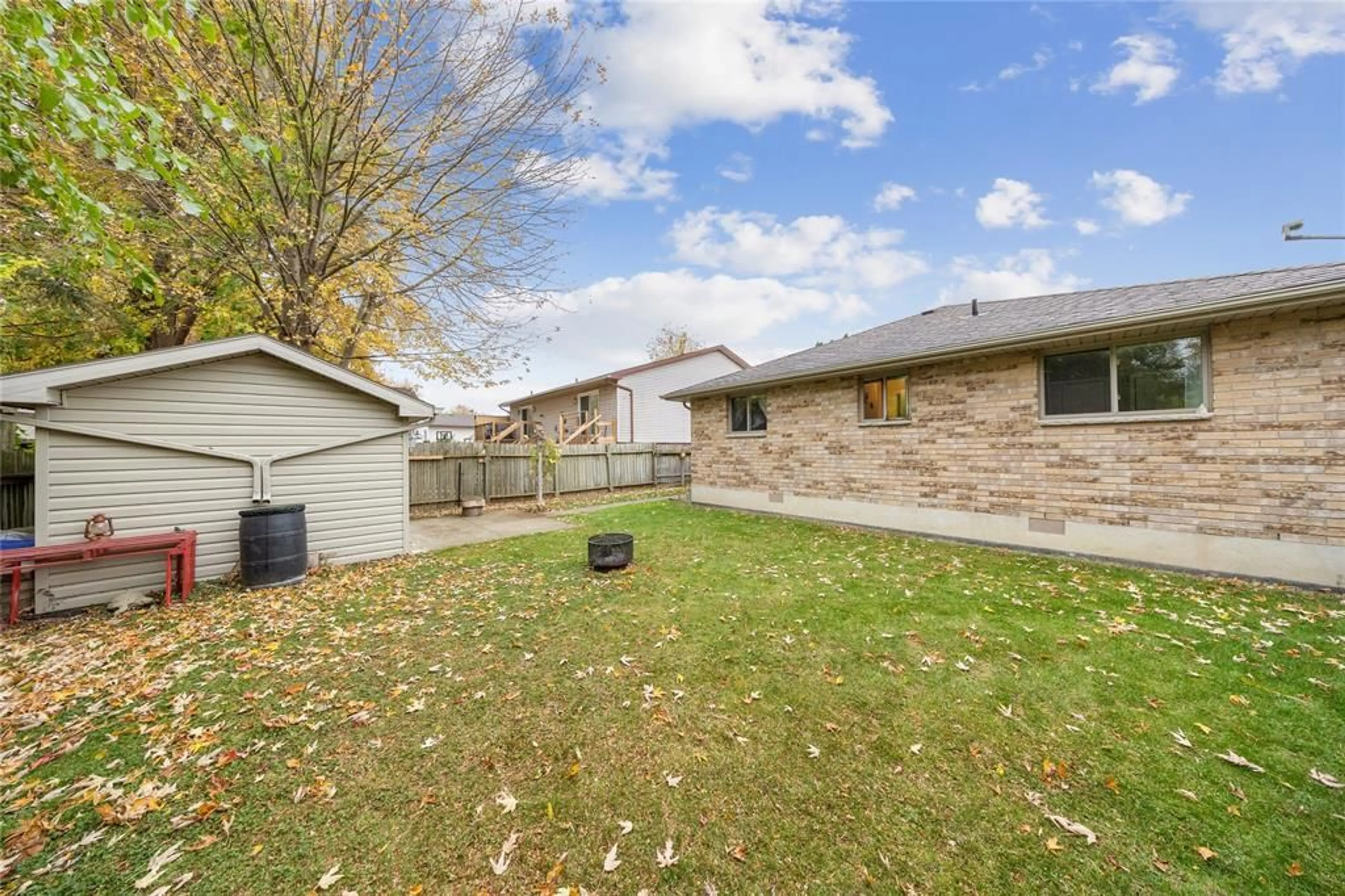 Patio, street for 45 Bridle Path, Wallaceburg Ontario N8A 4G3