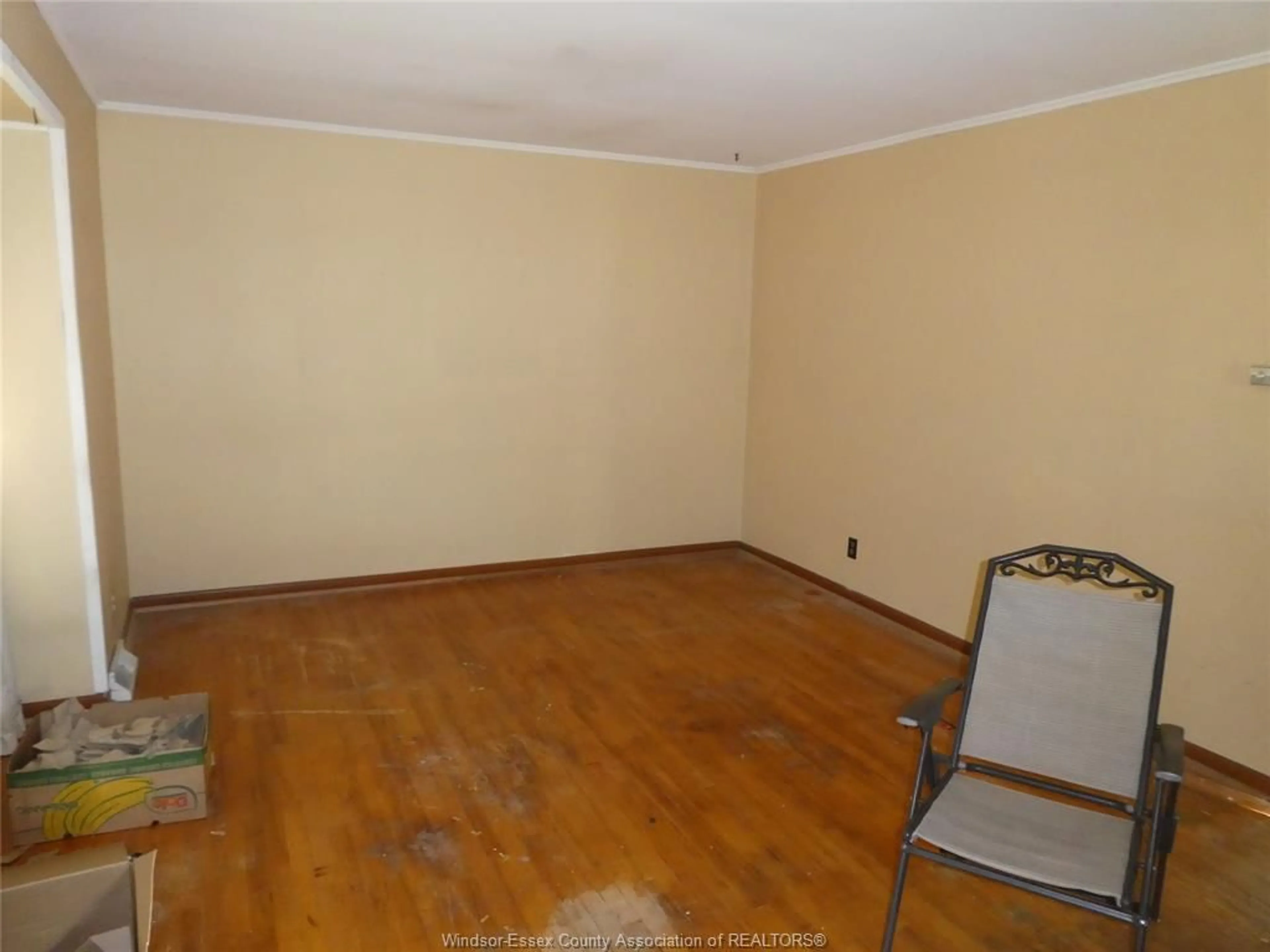 A pic of a room for 1532 TOURANGEAU Rd, Windsor Ontario N8Y 4J4