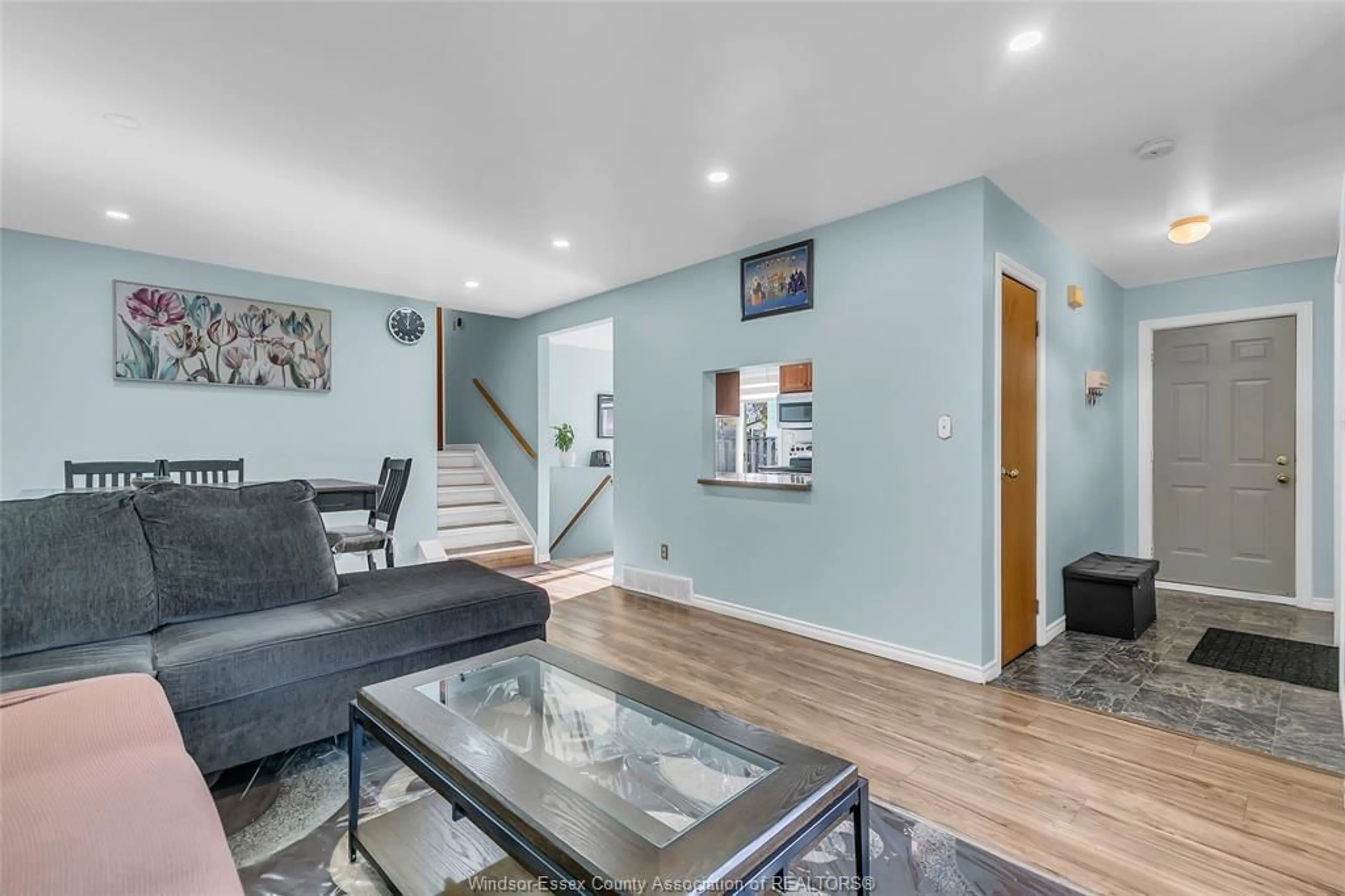 Living room with furniture, unknown for 2788 SOUTHRIDGE, Windsor Ontario N8W 5N3