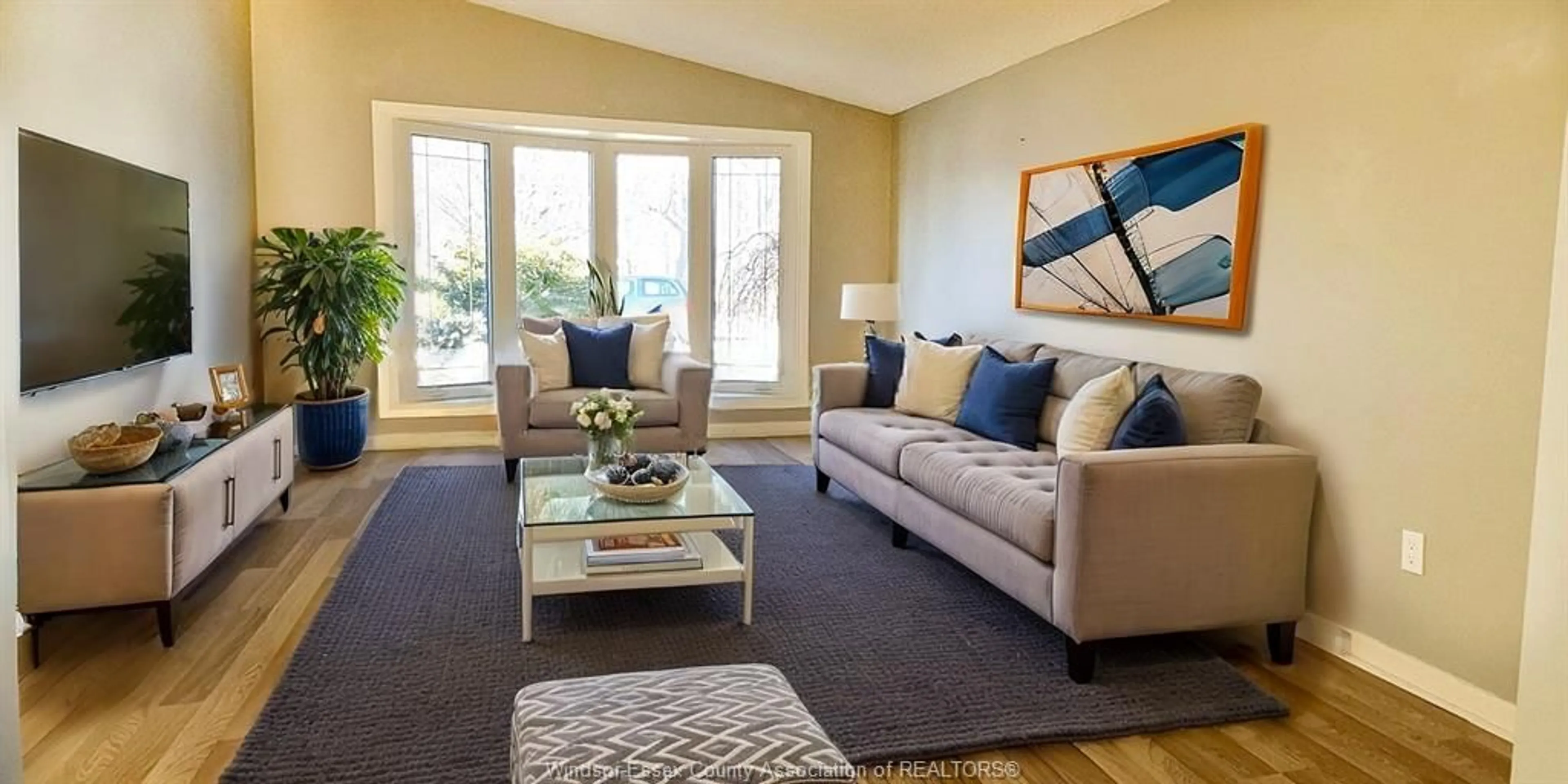 Living room with furniture, unknown for 9435 RIDGE Rd, Windsor Ontario N8R 1G5