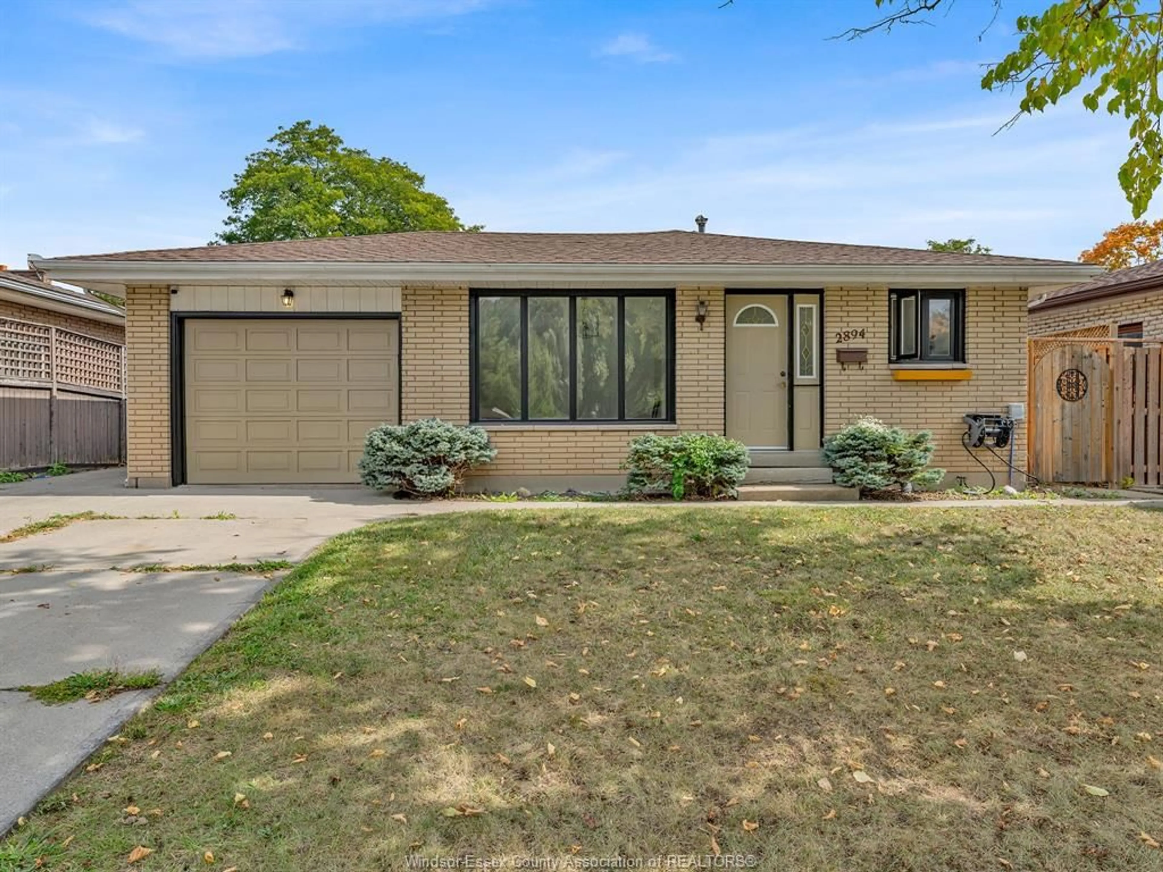 Home with brick exterior material, street for 2894 SHERWAY Dr, Windsor Ontario N8R 1K5