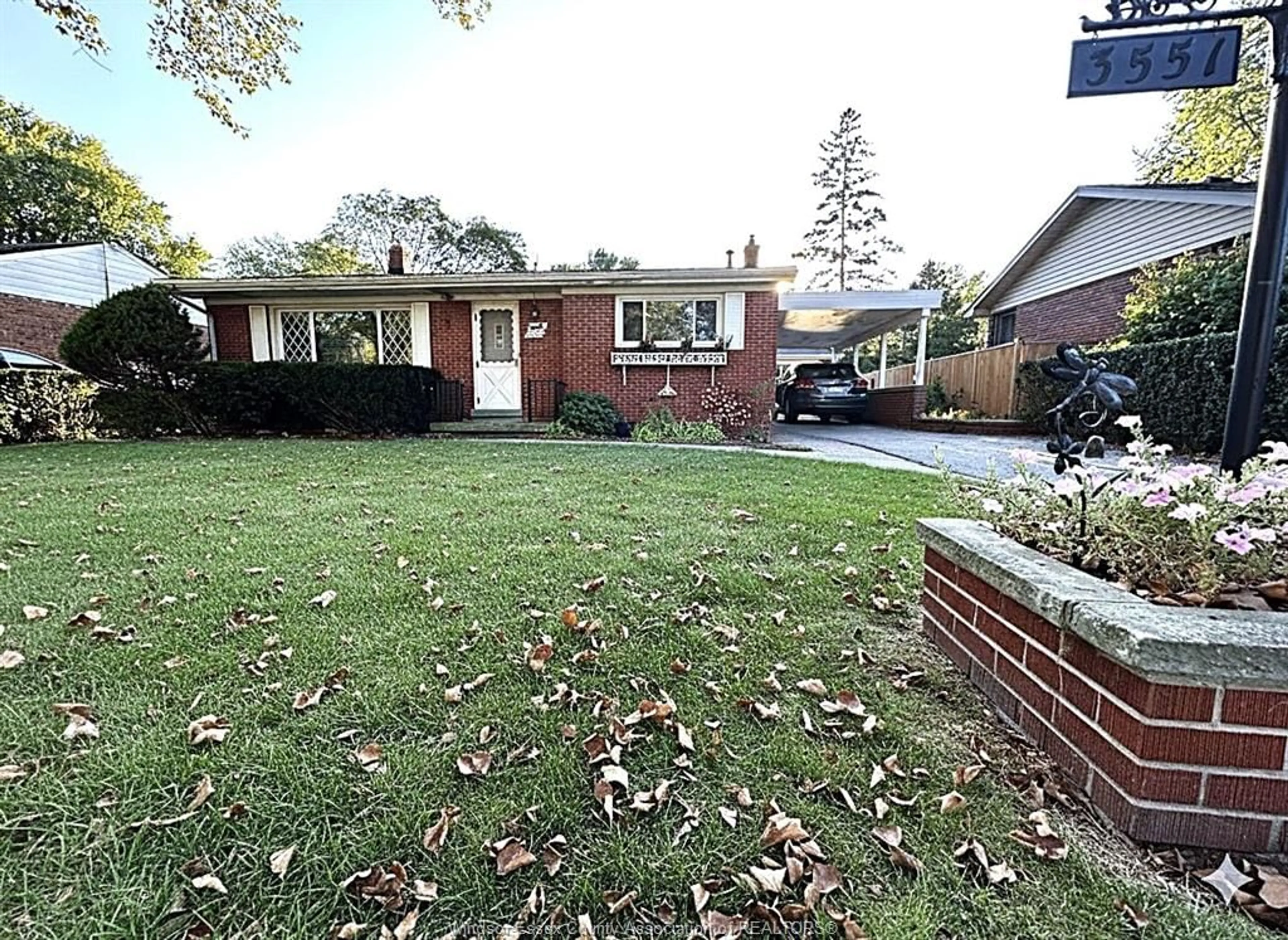 Home with brick exterior material, street for 3551 WOODLAND, Windsor Ontario N9E 1Z9
