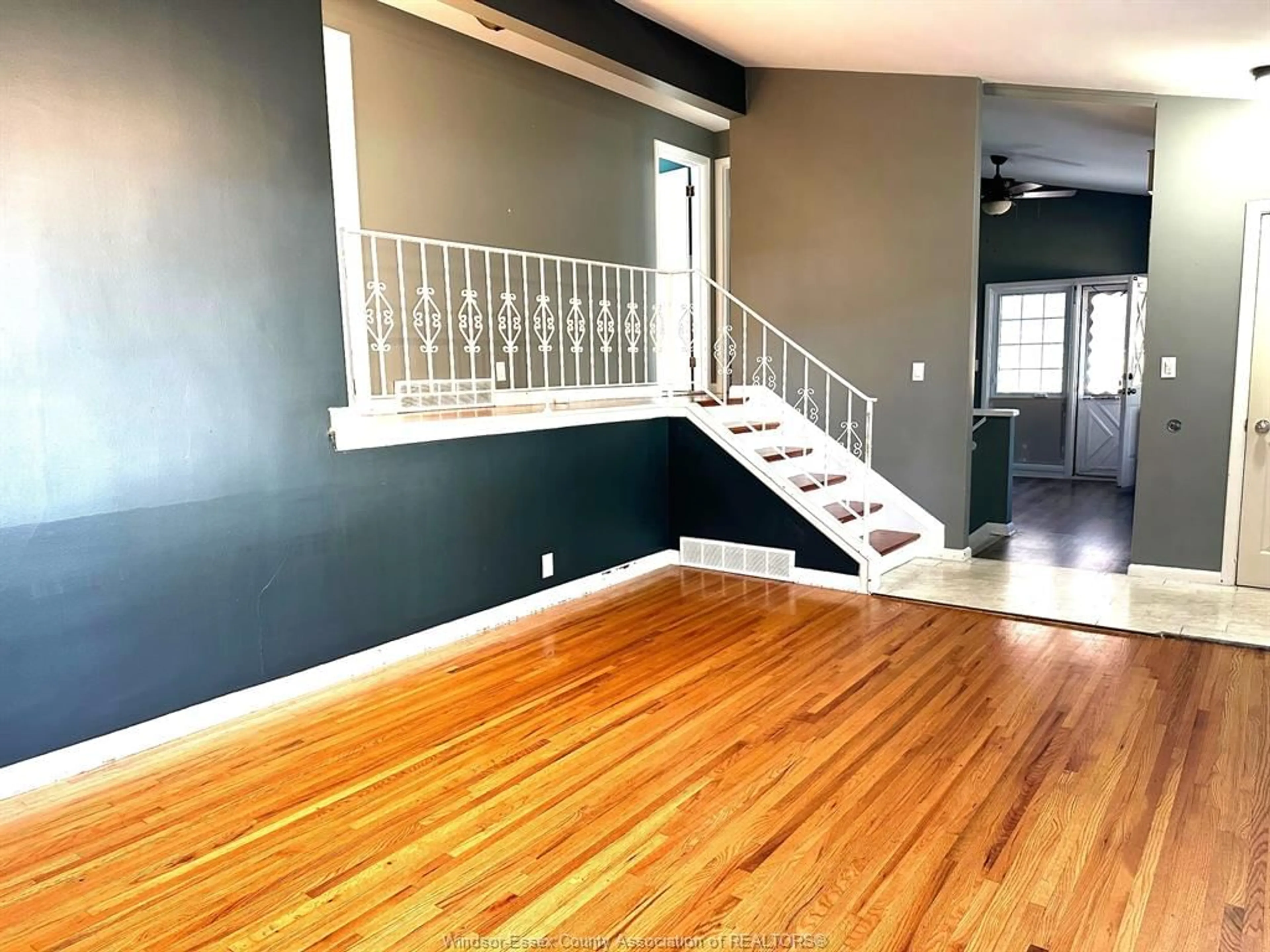 Unknown for 3551 WOODLAND, Windsor Ontario N9E 1Z9