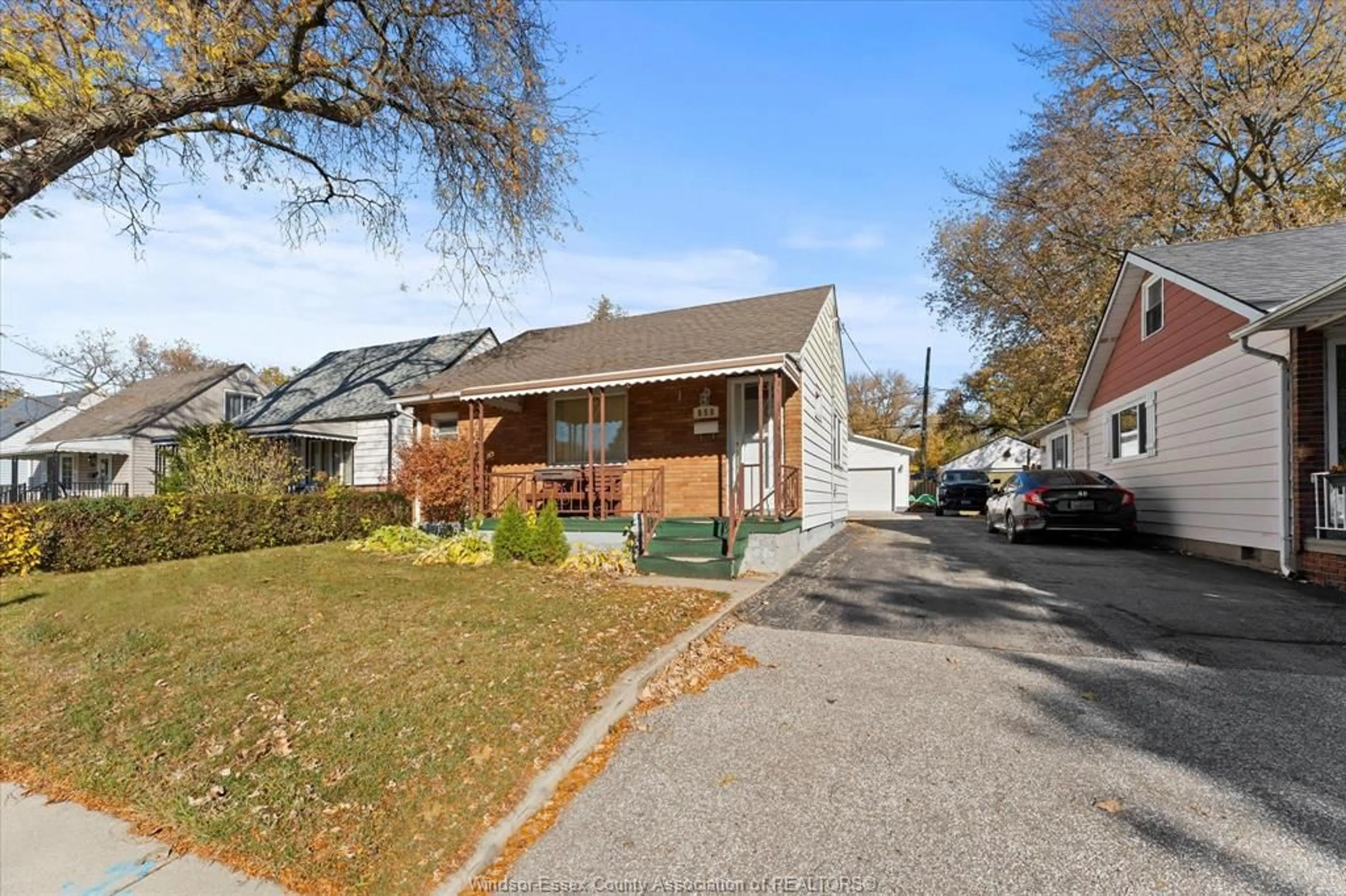 Home with brick exterior material, street for 958 PARTINGTON Ave, Windsor Ontario N9B 2P2