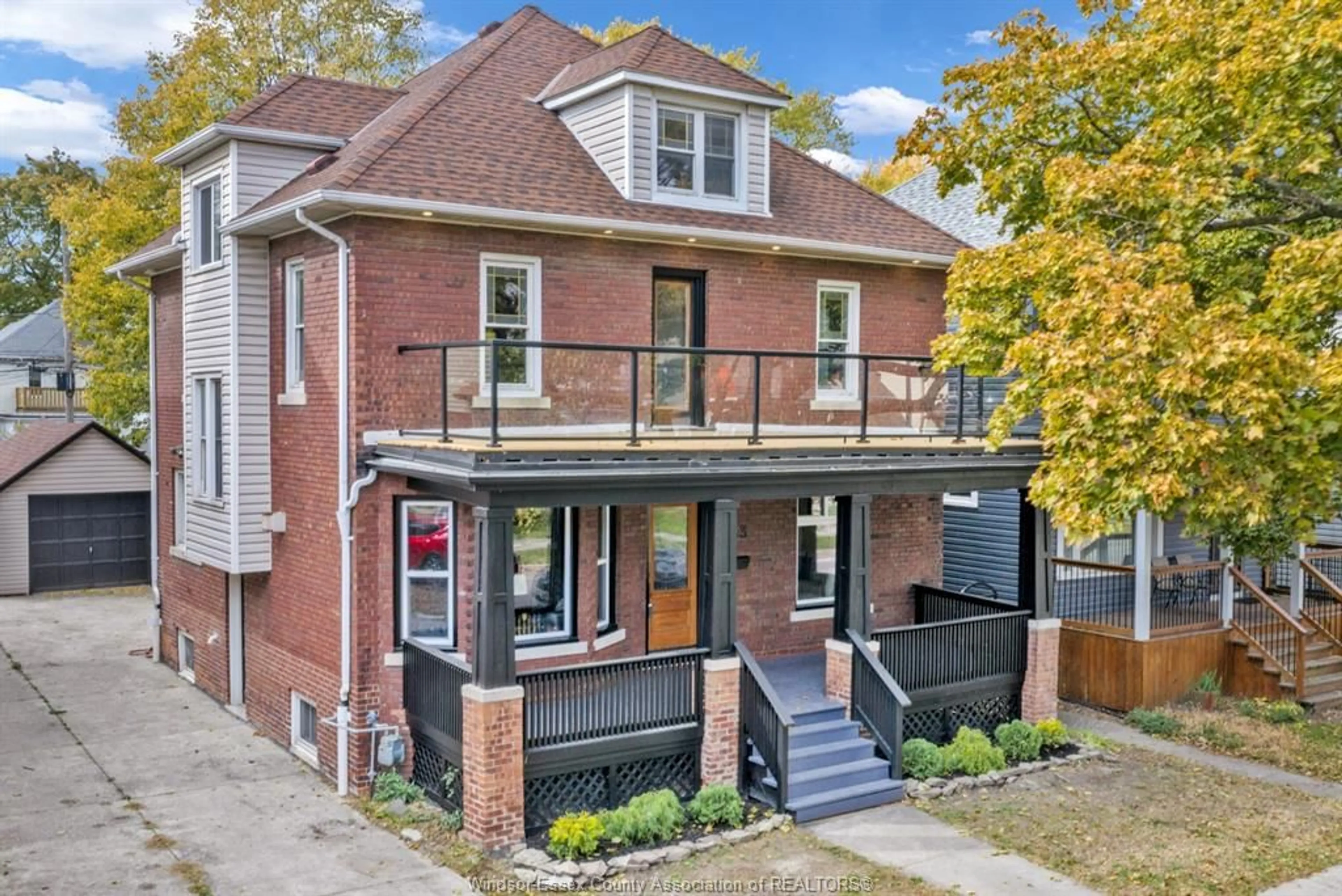 Home with brick exterior material, street for 283 GLADSTONE Ave, Windsor Ontario N9A 2P6