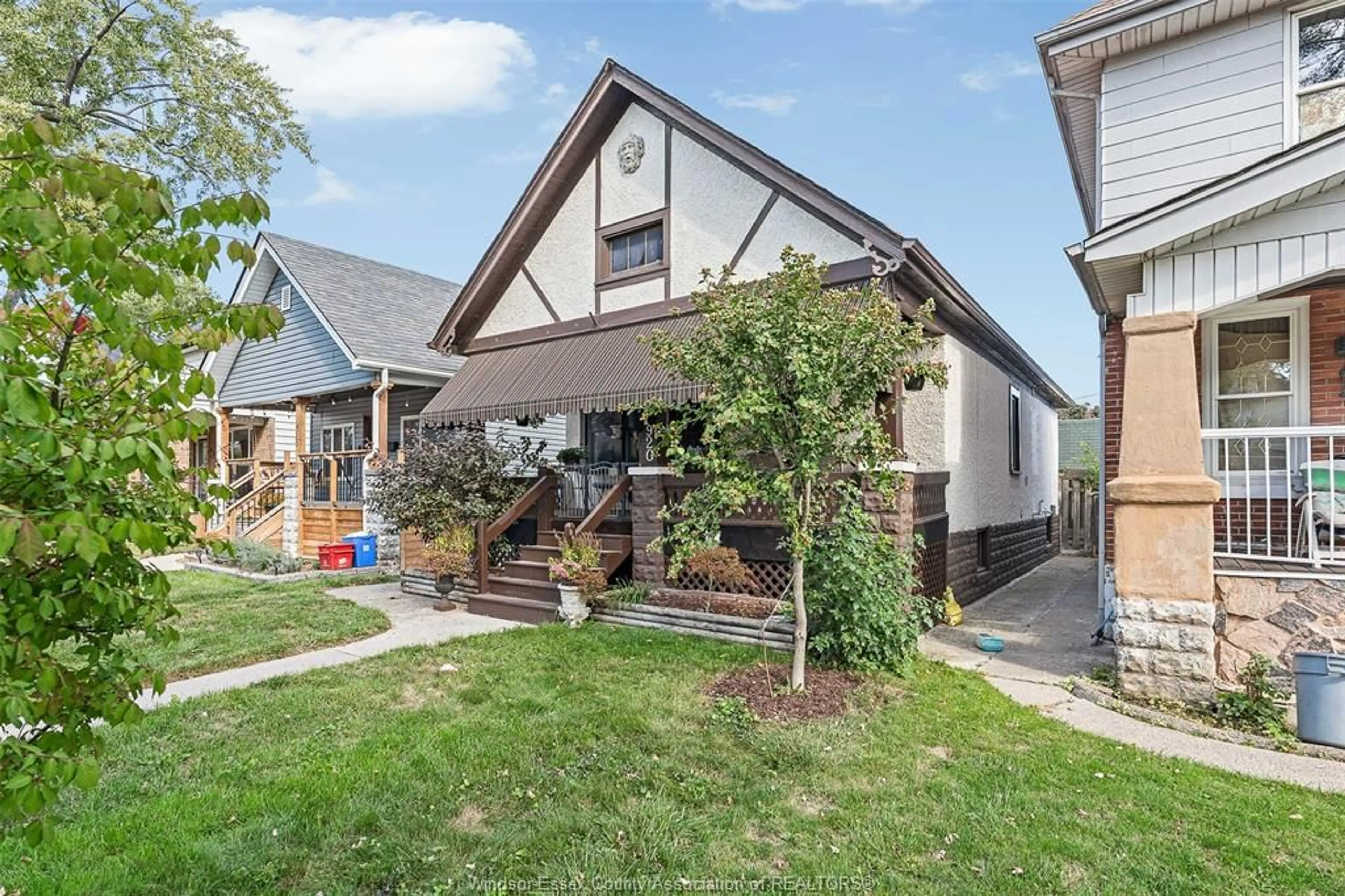 Unknown for 920 MOY Ave, Windsor Ontario N9A 2P1