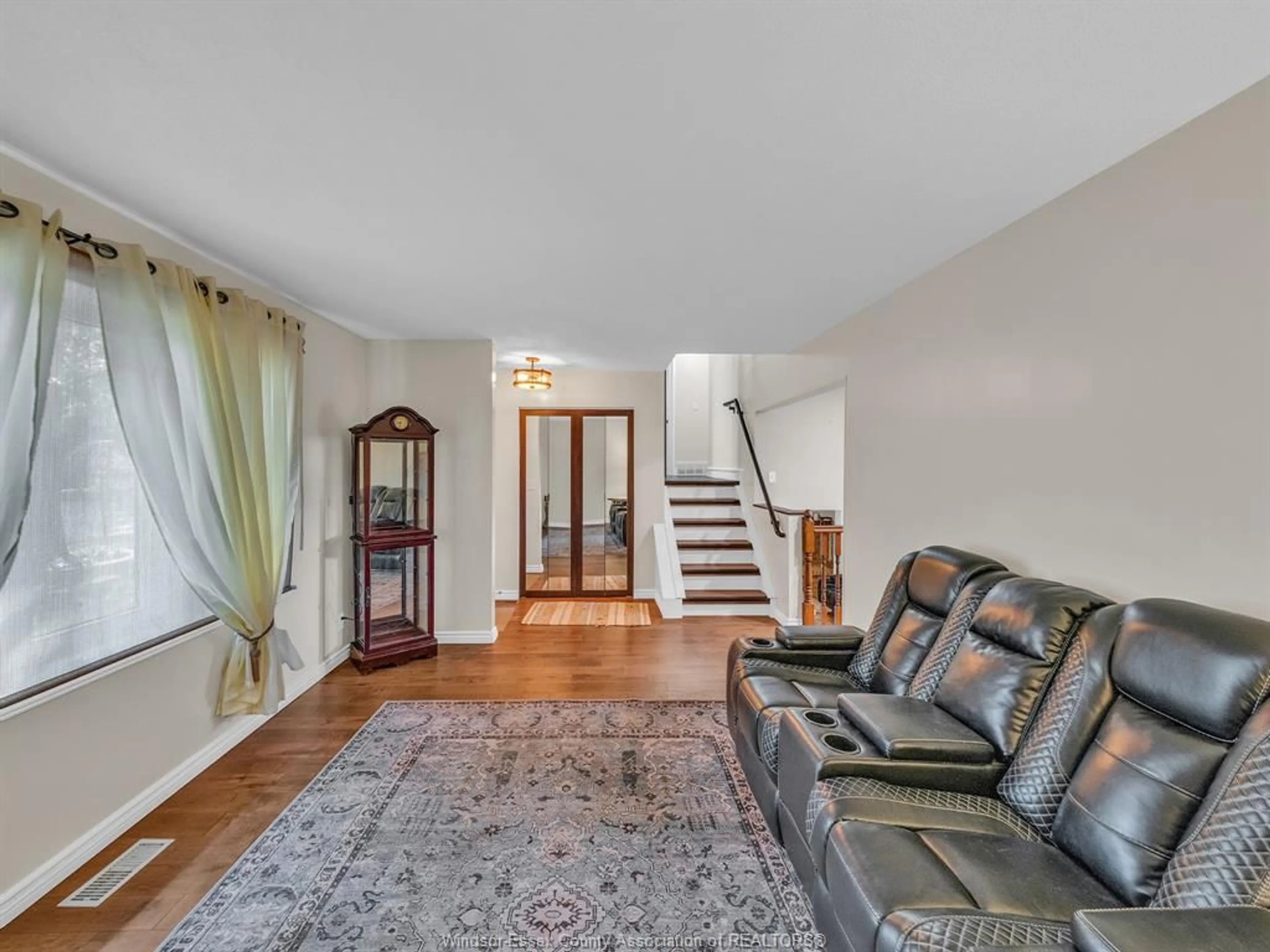 Living room with furniture, unknown for 10 DURANGO, Amherstburg Ontario N0R 1G0