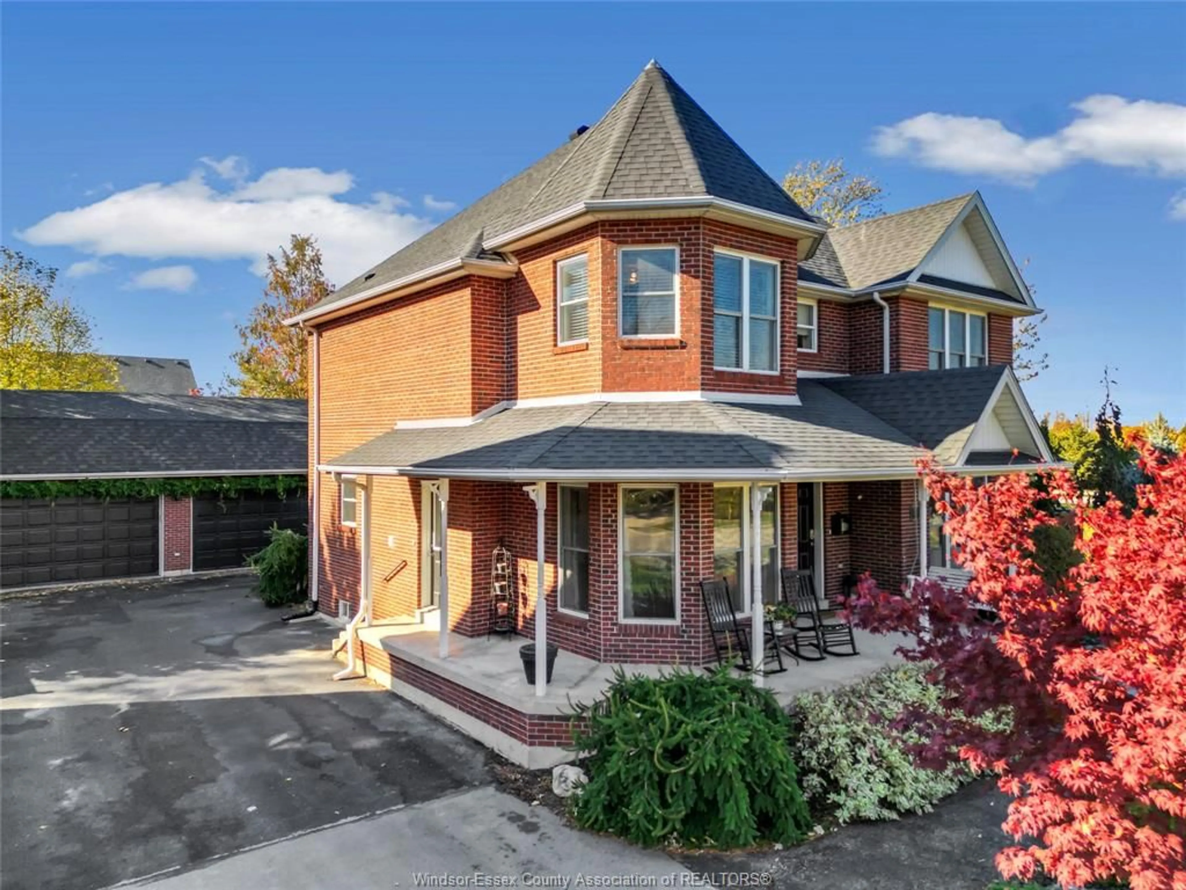 Home with brick exterior material, street for 1255 LAKEVIEW, Windsor Ontario N8P 1K9