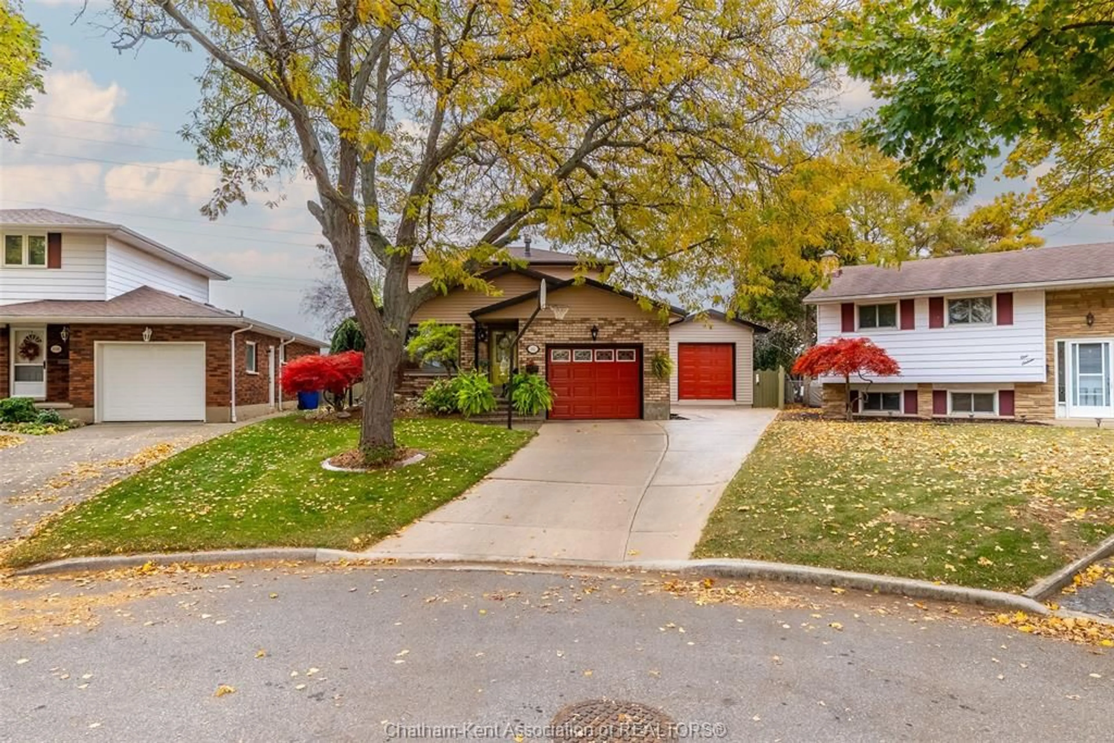 Home with brick exterior material, street for 112 Goldpark Rd, Chatham Ontario N7L 4Y1