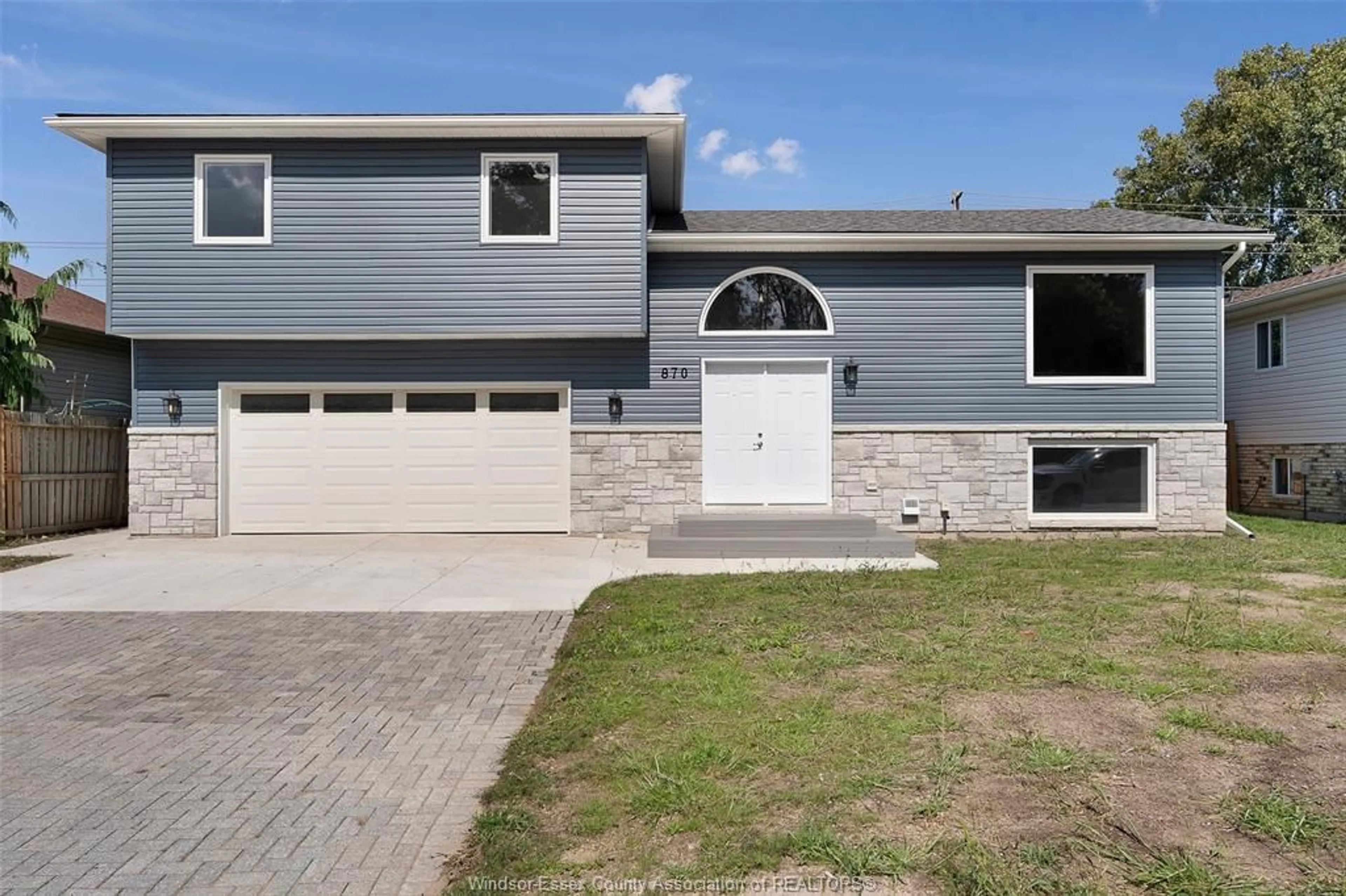 Home with vinyl exterior material, street for 870 RIVER, LaSalle Ontario N9J 3K8