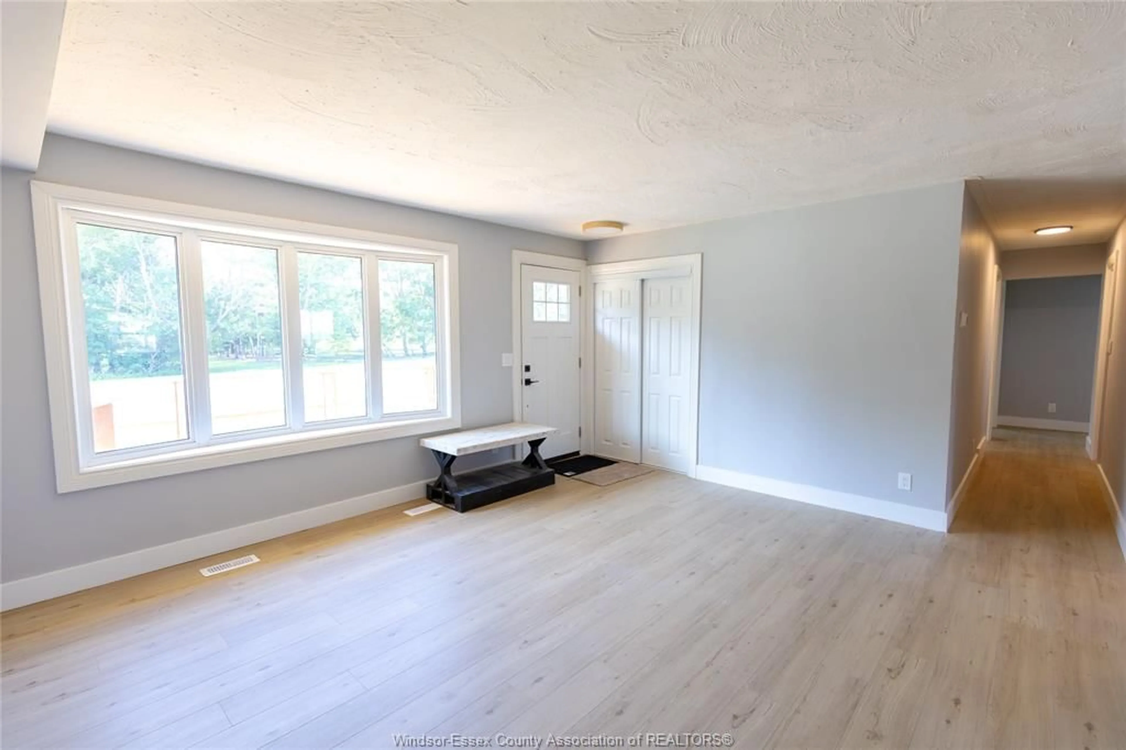 A pic of a room for 595 COUNTY RD 2, Lakeshore Ontario N0R 1A0