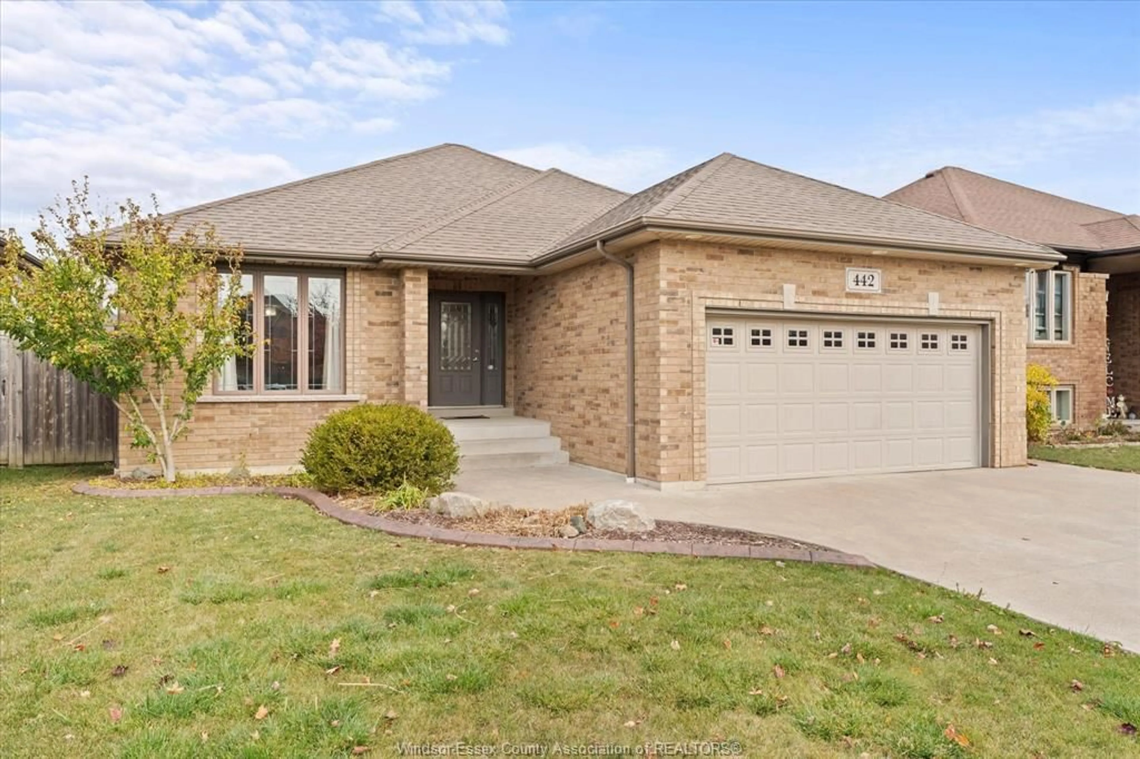 Home with brick exterior material, street for 442 WELSH, Amherstburg Ontario N9V 0C1