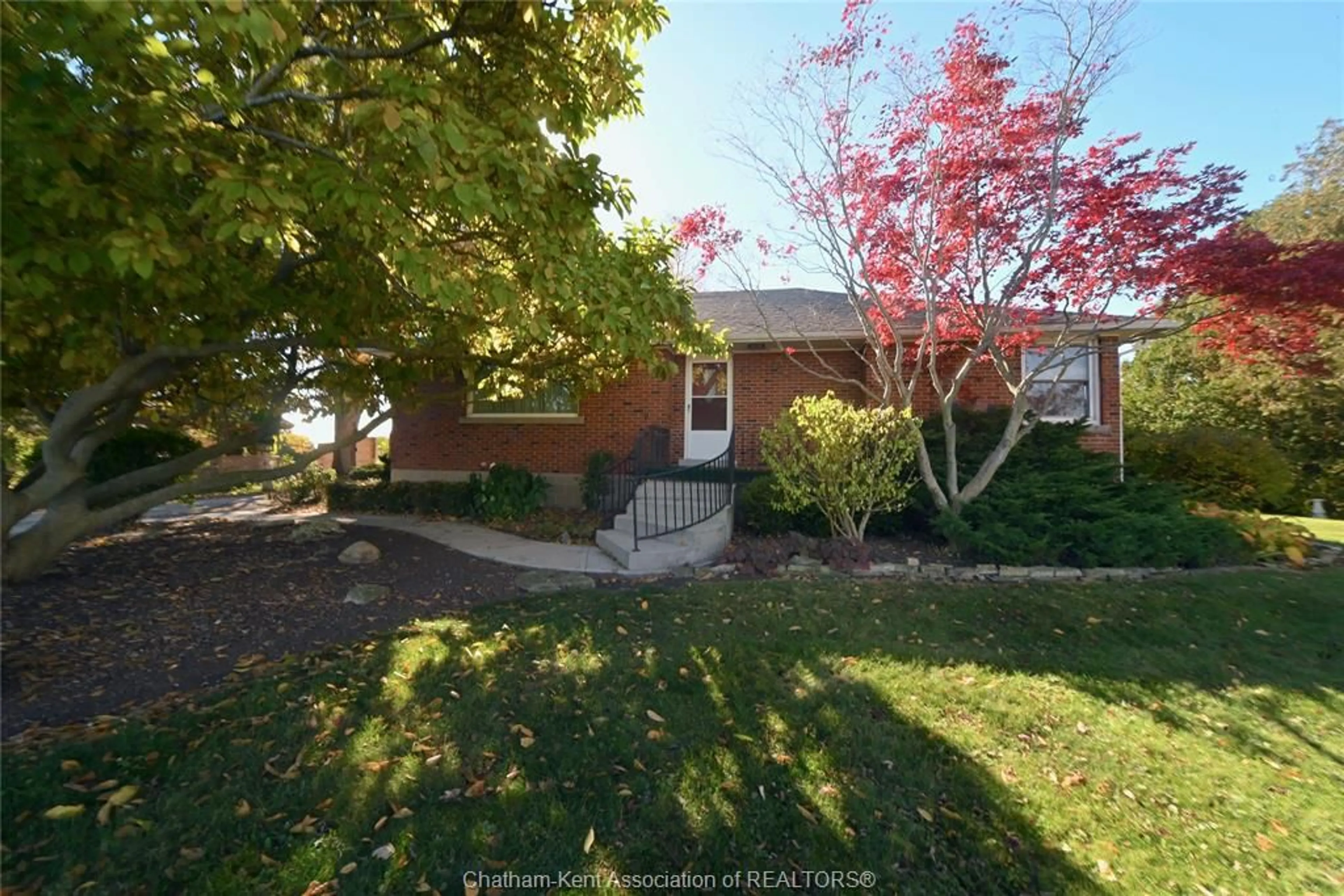 A pic from outside/outdoor area/front of a property/back of a property/a pic from drone, street for 19278 Hill Rd, Ridgetown Ontario N0P 2C0