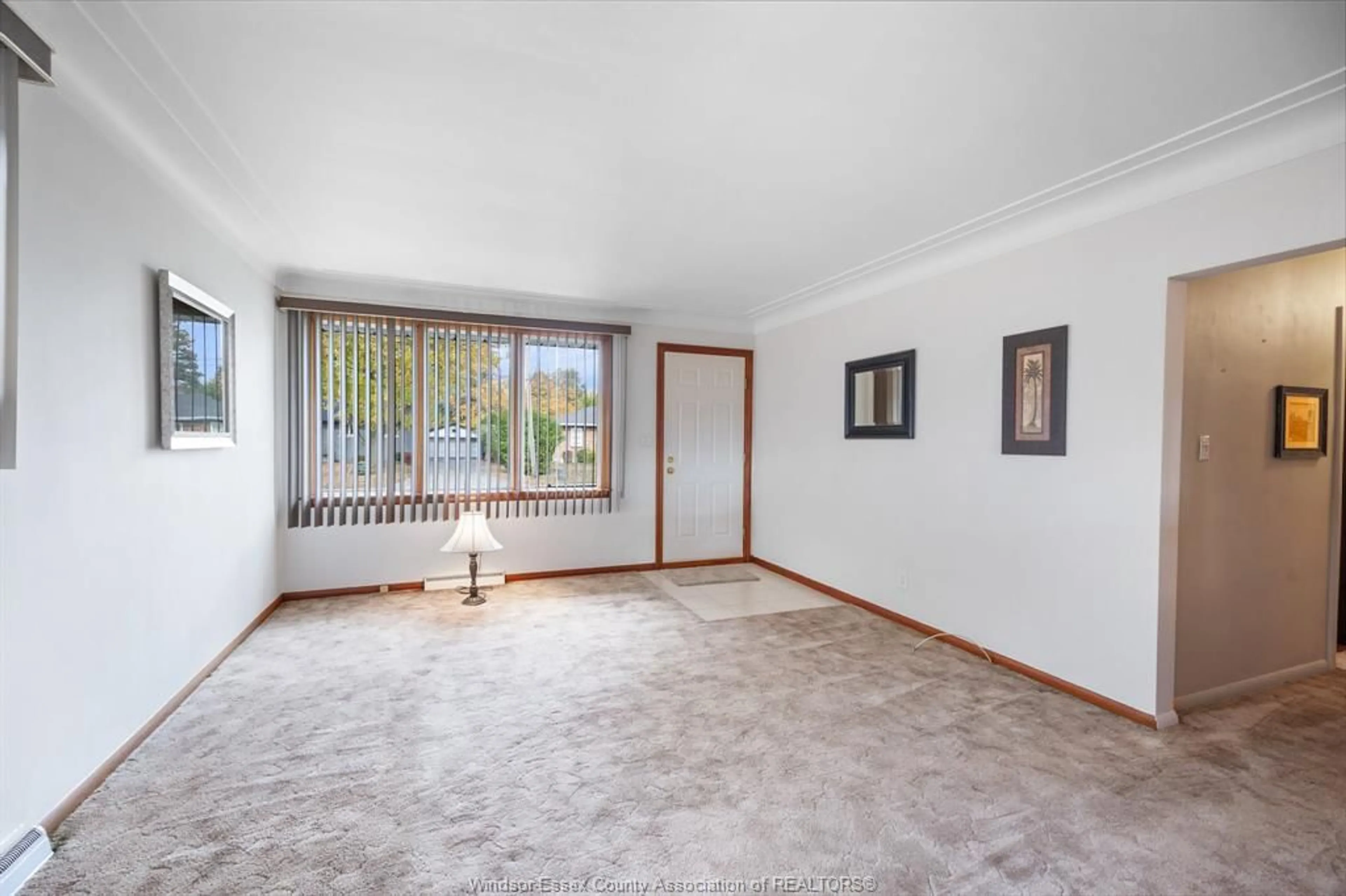 Unknown for 955 SCOFIELD, Windsor Ontario N9G 1L6