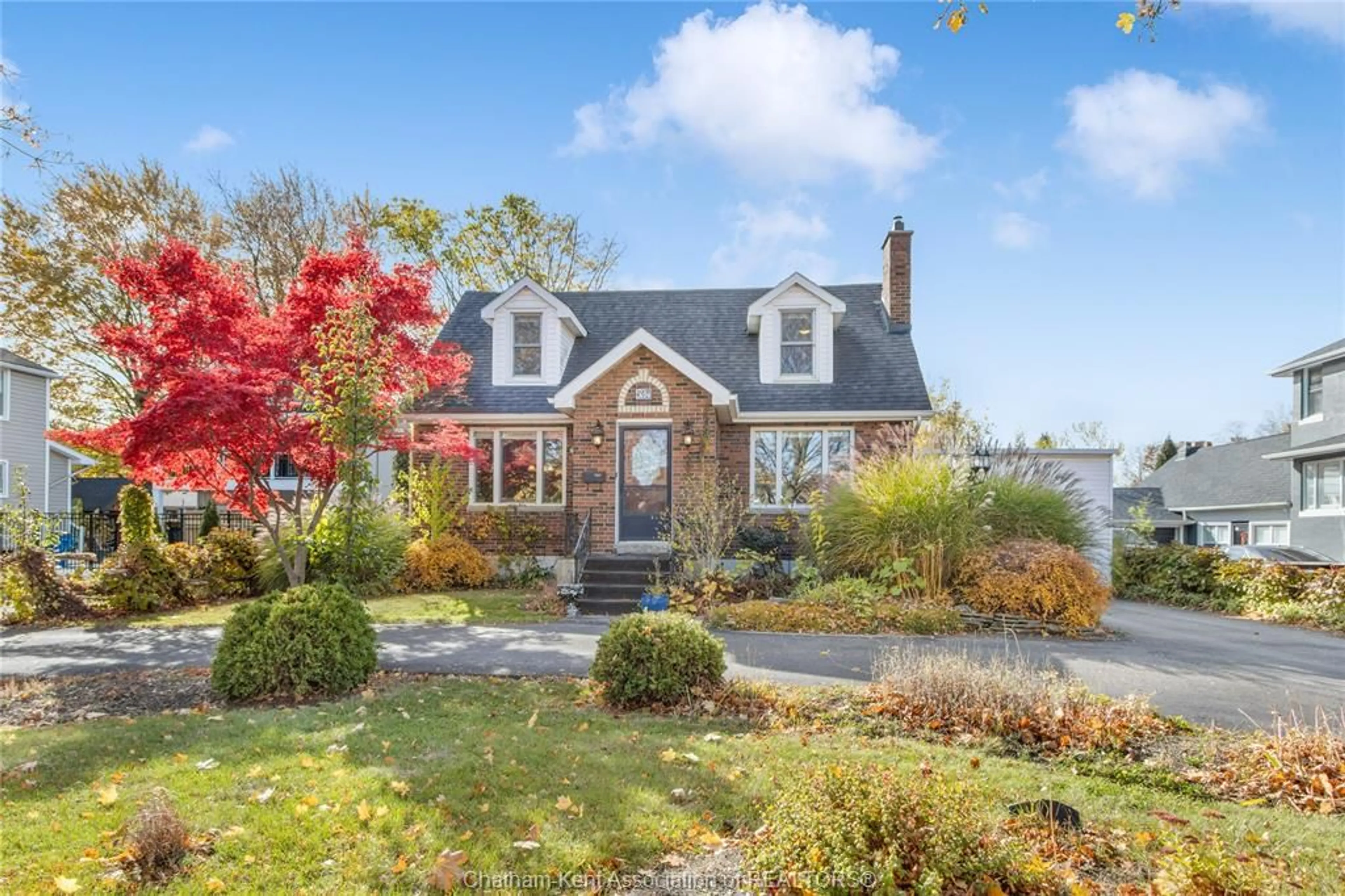 Home with brick exterior material, street for 524 LACROIX St, Chatham Ontario N7M 2X2