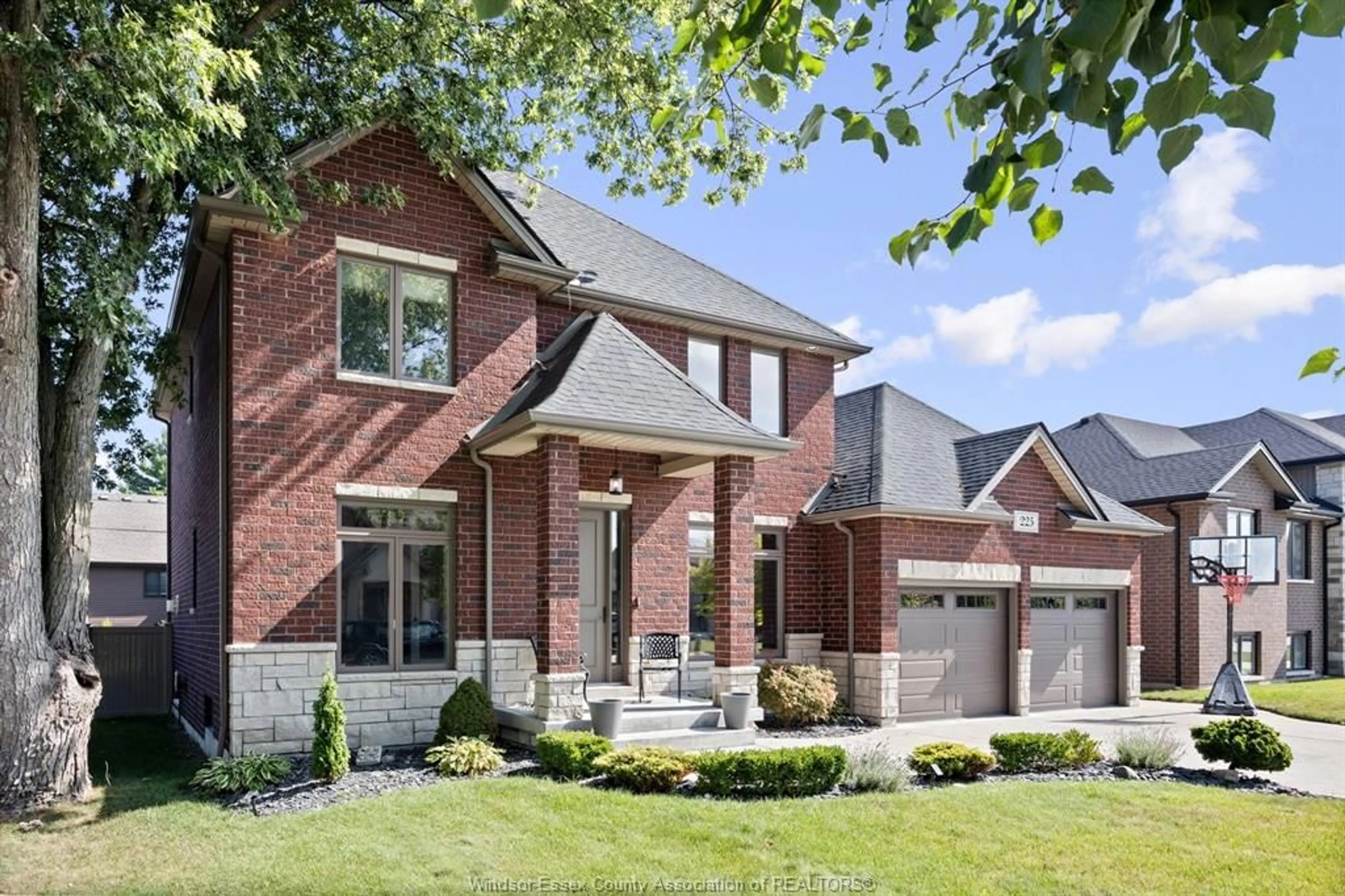 Home with brick exterior material, street for 225 ELSWORTH, LaSalle Ontario N9J 0C6