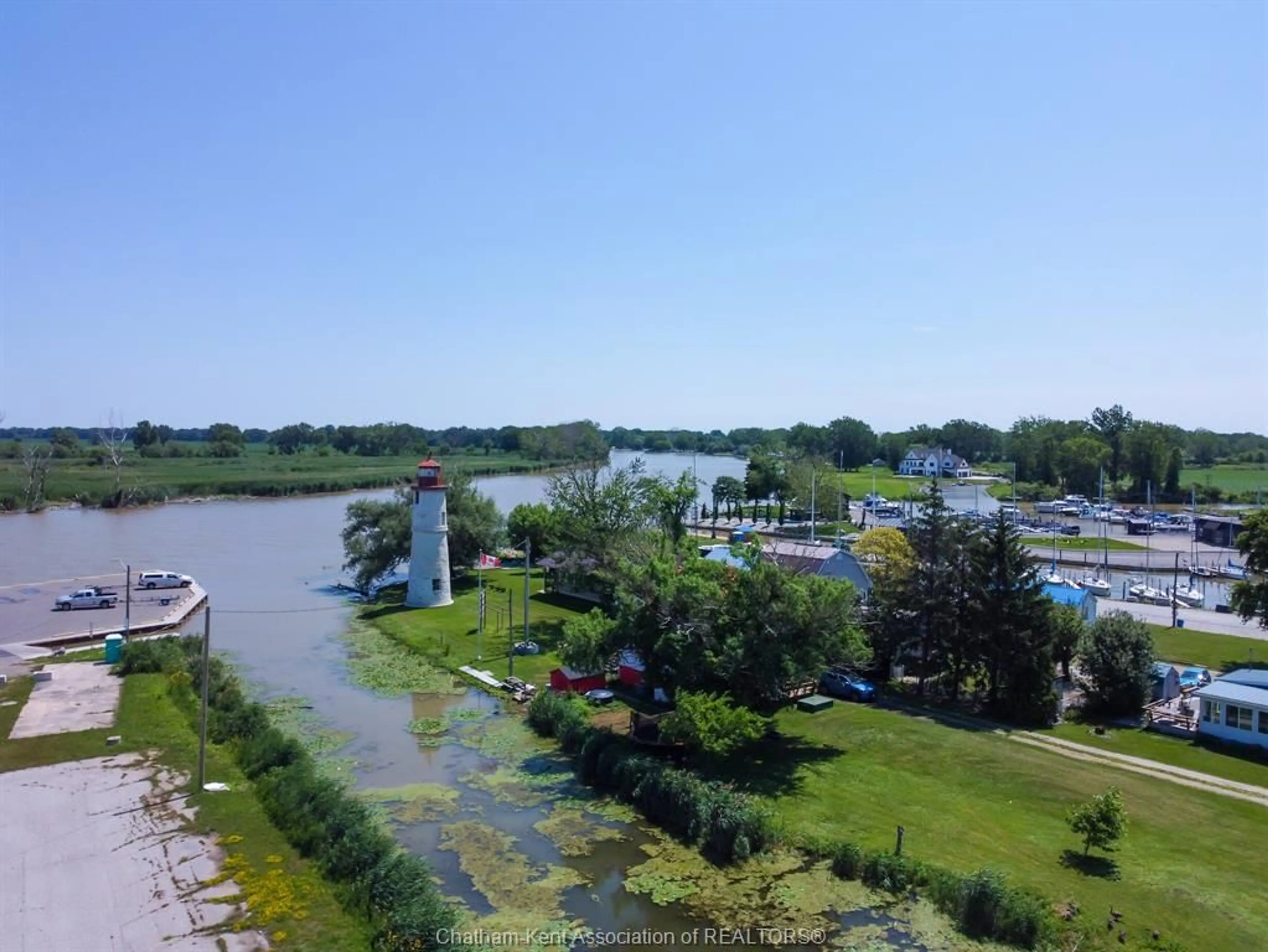 A pic from outside/outdoor area/front of a property/back of a property/a pic from drone, water/lake/river/ocean view for 19260 Lakeside Dr, Lighthouse Cove Ontario N0P 2L0
