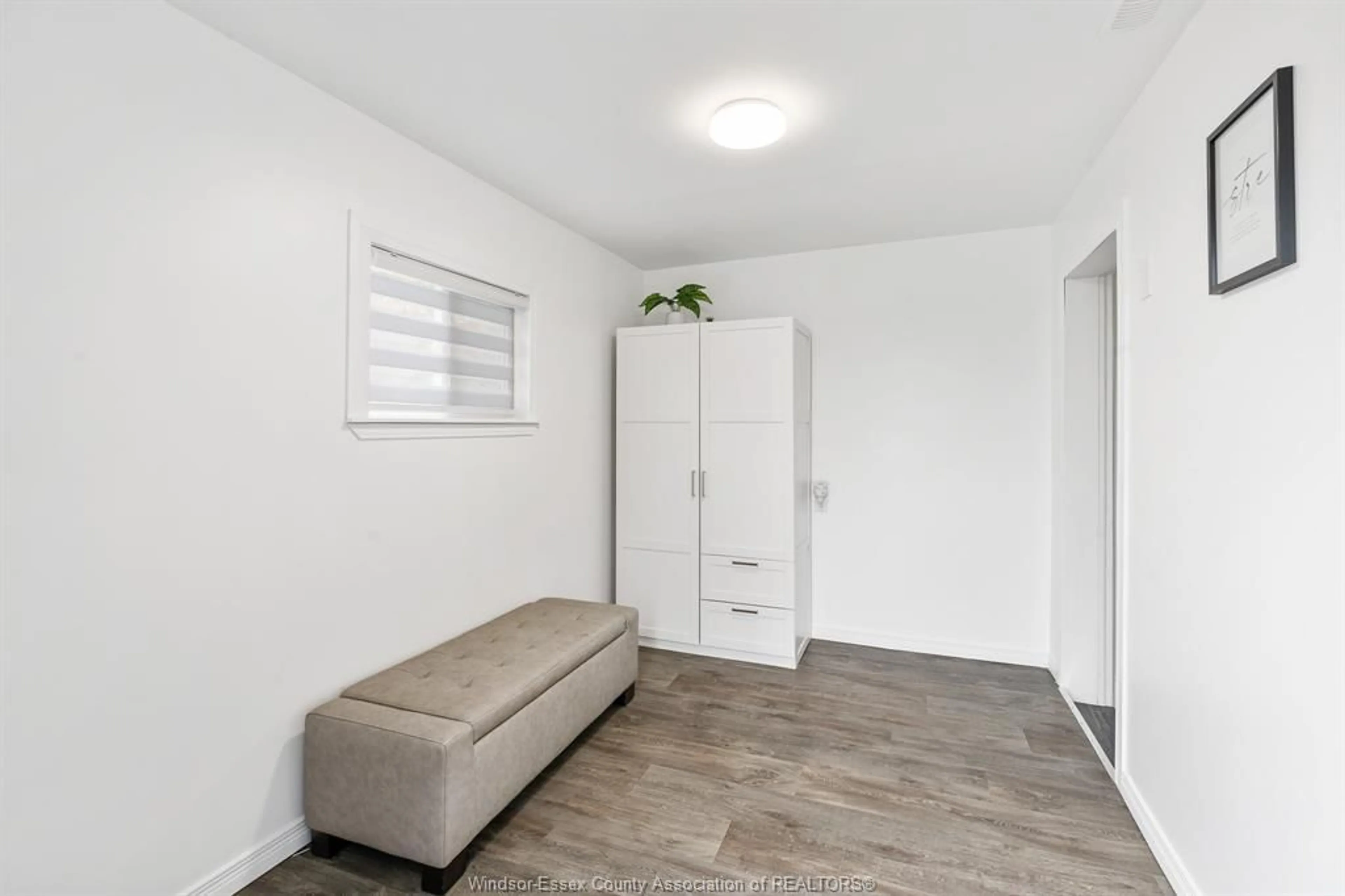 A pic of a room for 132 Little St, Wheatley Ontario N0P 2P0