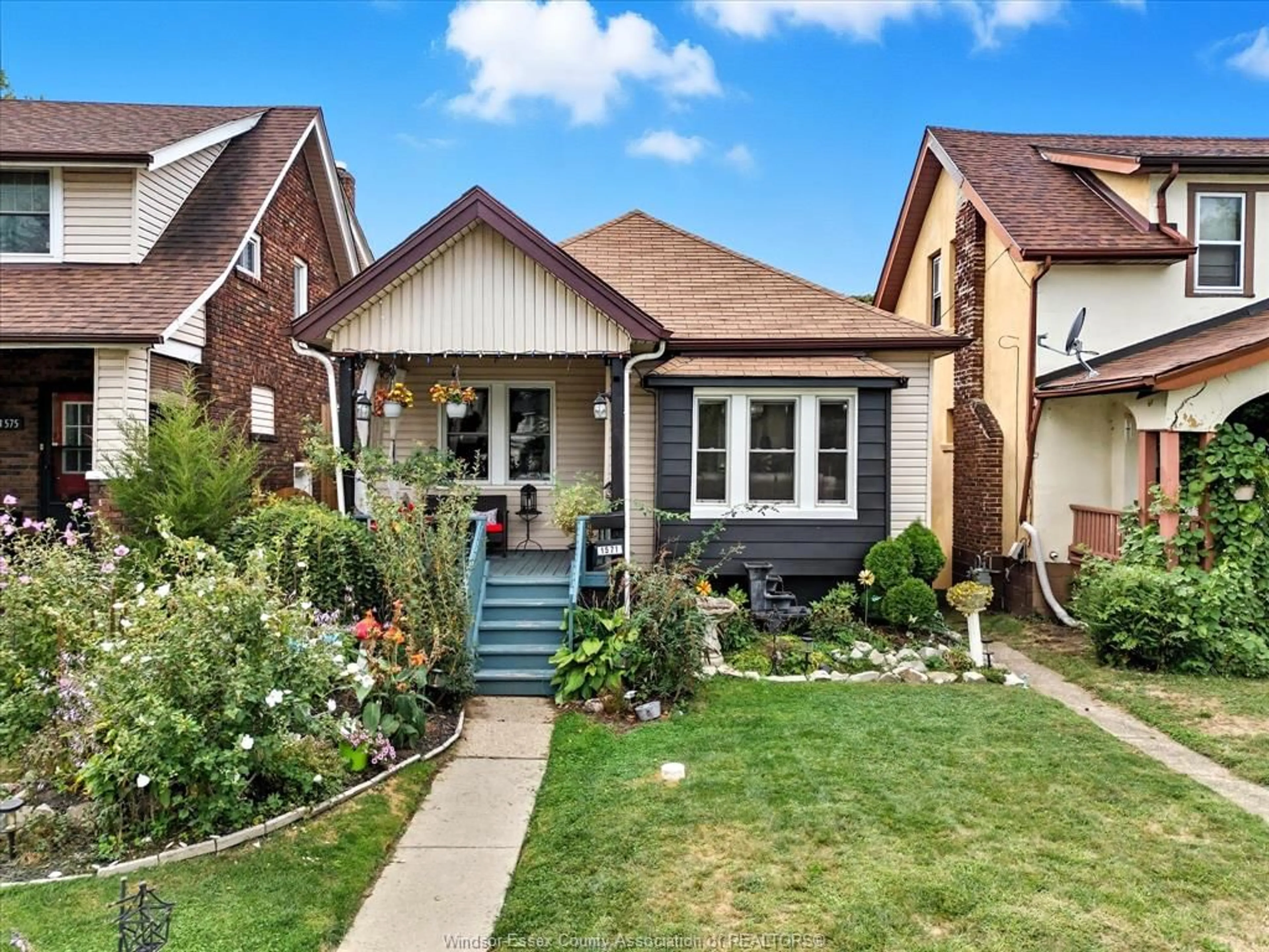 Home with brick exterior material, street for 1571 DOUGALL Ave, Windsor Ontario N8X 1S2