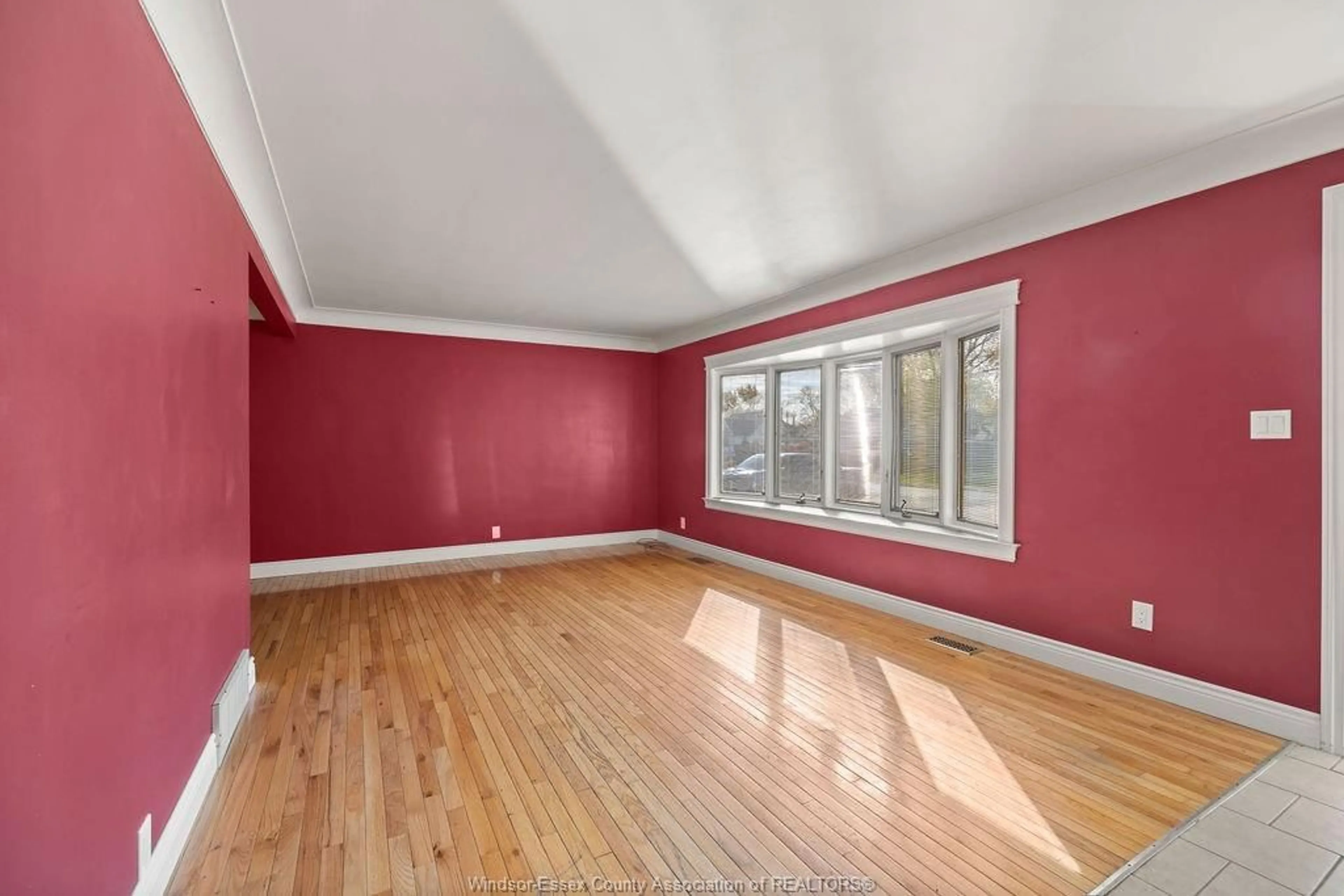 A pic of a room for 3452 BYNG, Windsor Ontario N8W 3H5