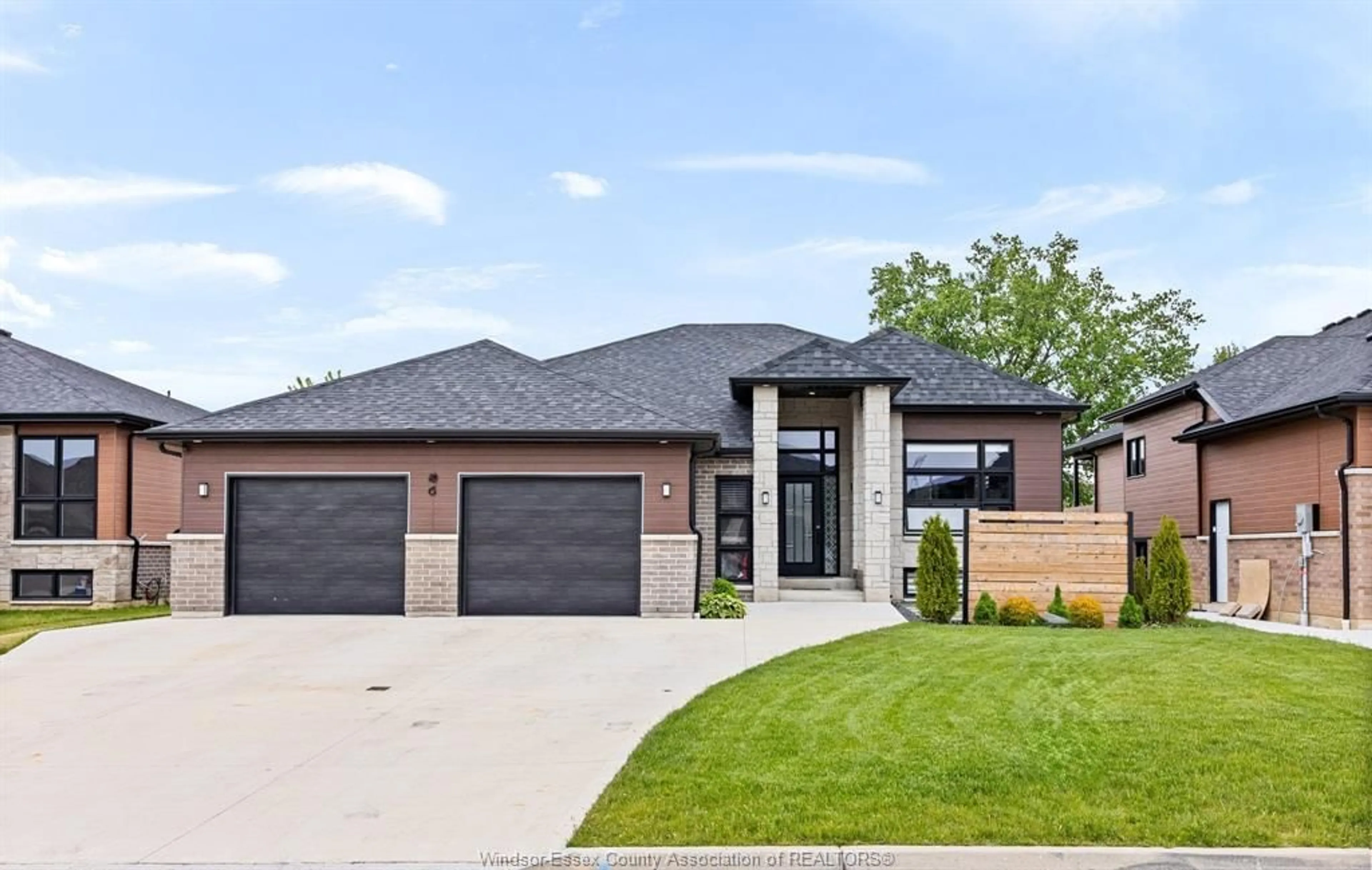 Home with brick exterior material, street for 6 WOODLAND, Kingsville Ontario N9Y 0A9