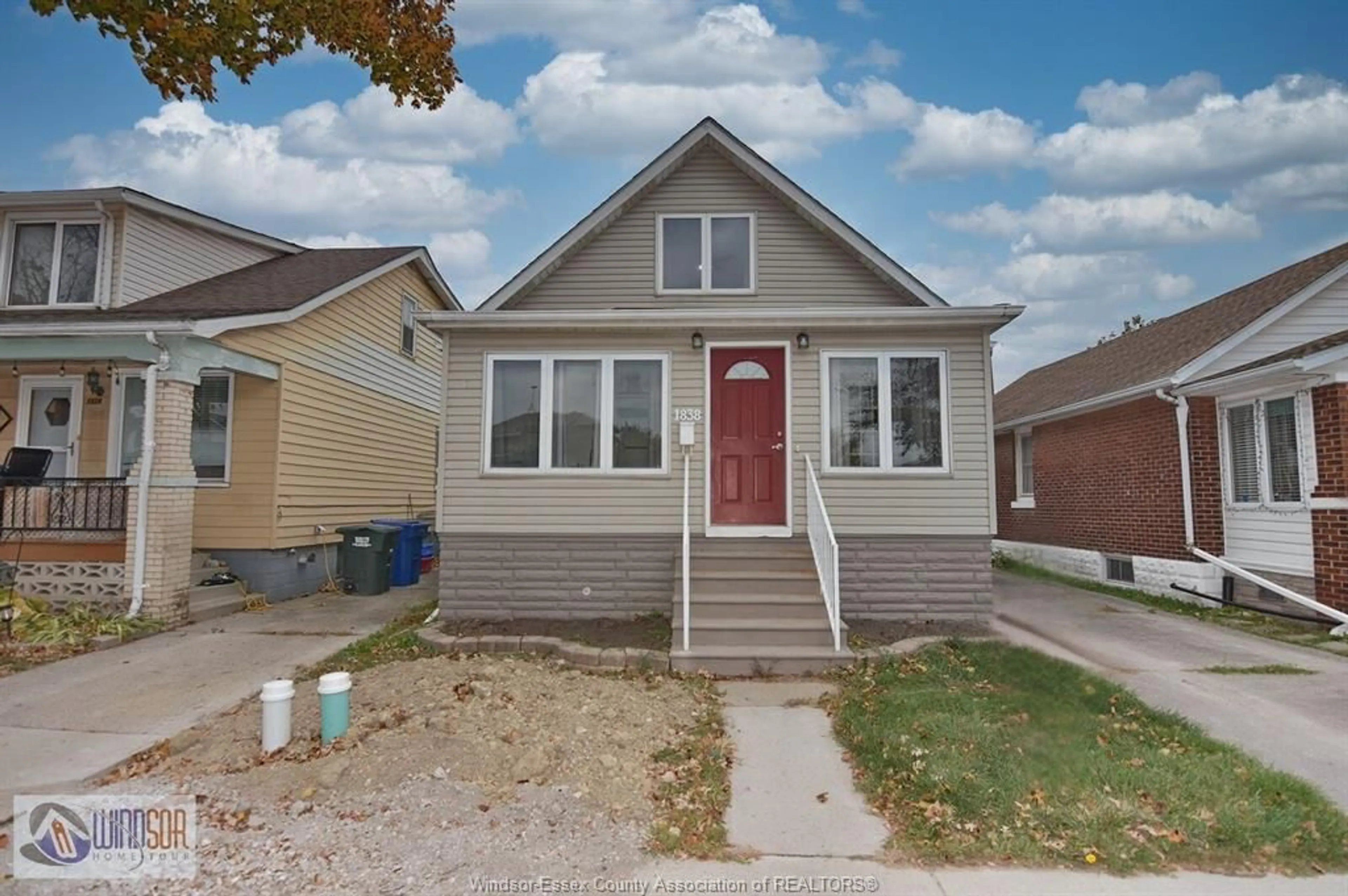 Home with vinyl exterior material, street for 1838 ST. LUKE, Windsor Ontario N8W 3W7