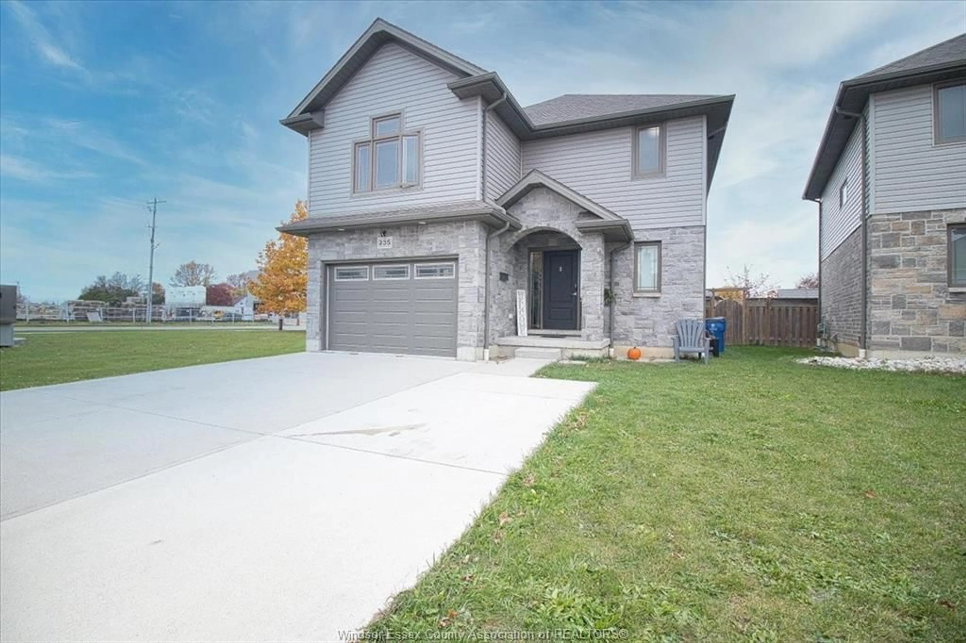 Home with brick exterior material, street for 235 BRISTOL Dr, Chatham Ontario N7M 6K9