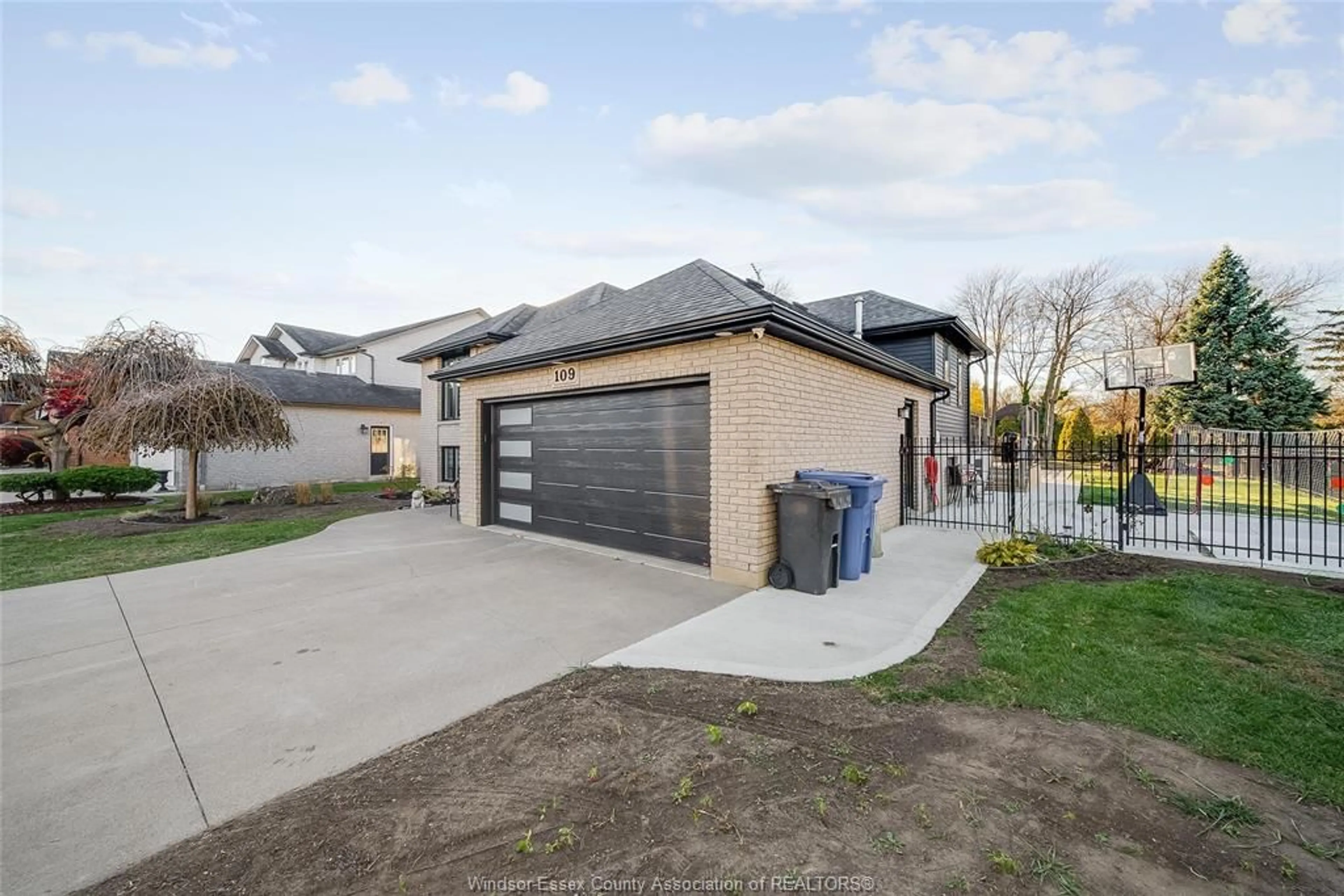 Unknown for 109 WINTERMUTE Ave, Lakeshore Ontario N0R 1A0